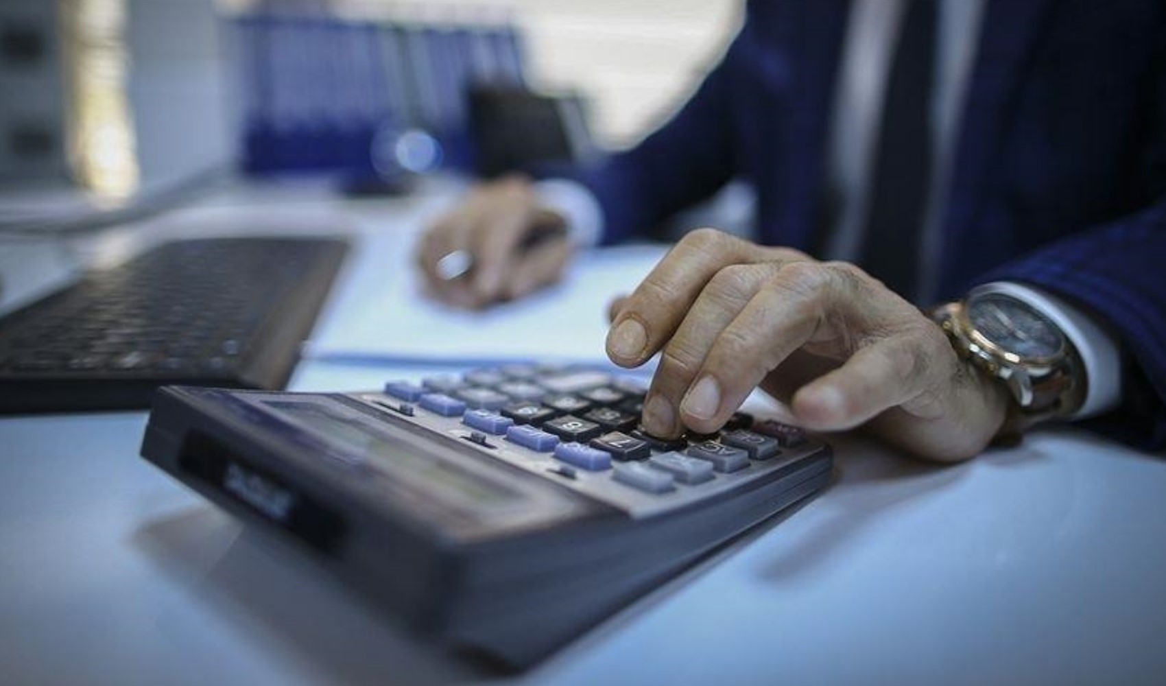 Vatandaşlar borçla yaşamaya mahkum edildi