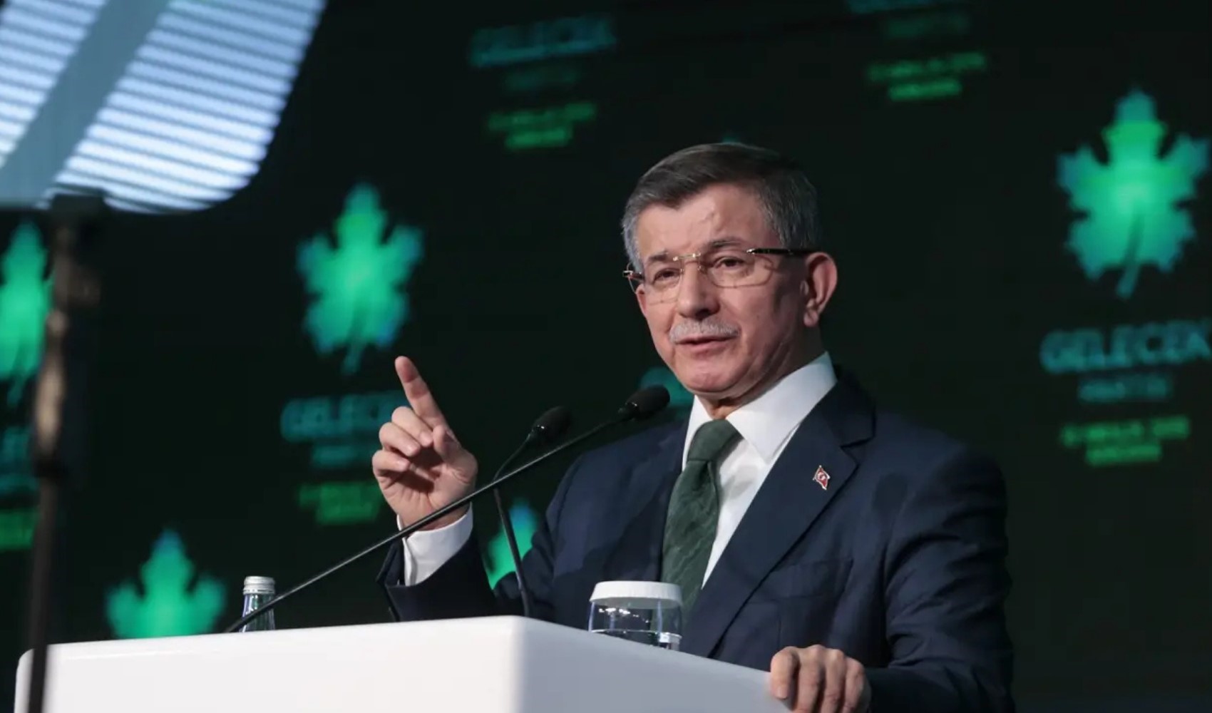 Davutoğlu, ABD büyükelçisinin sözlerine tepki gösterdi