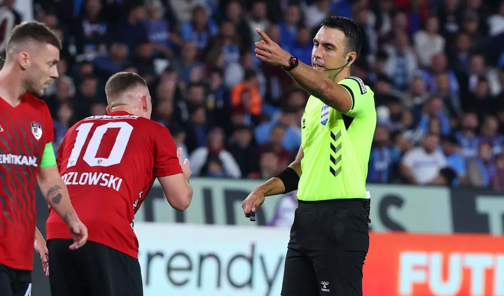 Arda Kardeşler hakemliği bıraktı