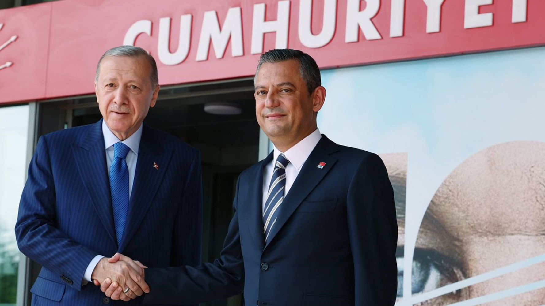 Erdoğan’ın İmamoğlu veya Yavaş’la yarıştığı senaryoda görülmemiş fark! Dikkat çeken Özgür Özel ayrıntısı…