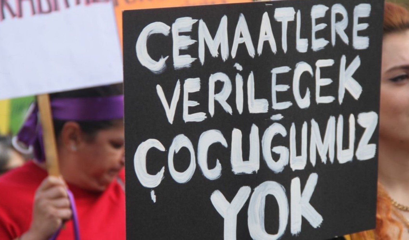 İstanbul Arnavutköy'de skandal görüntüler