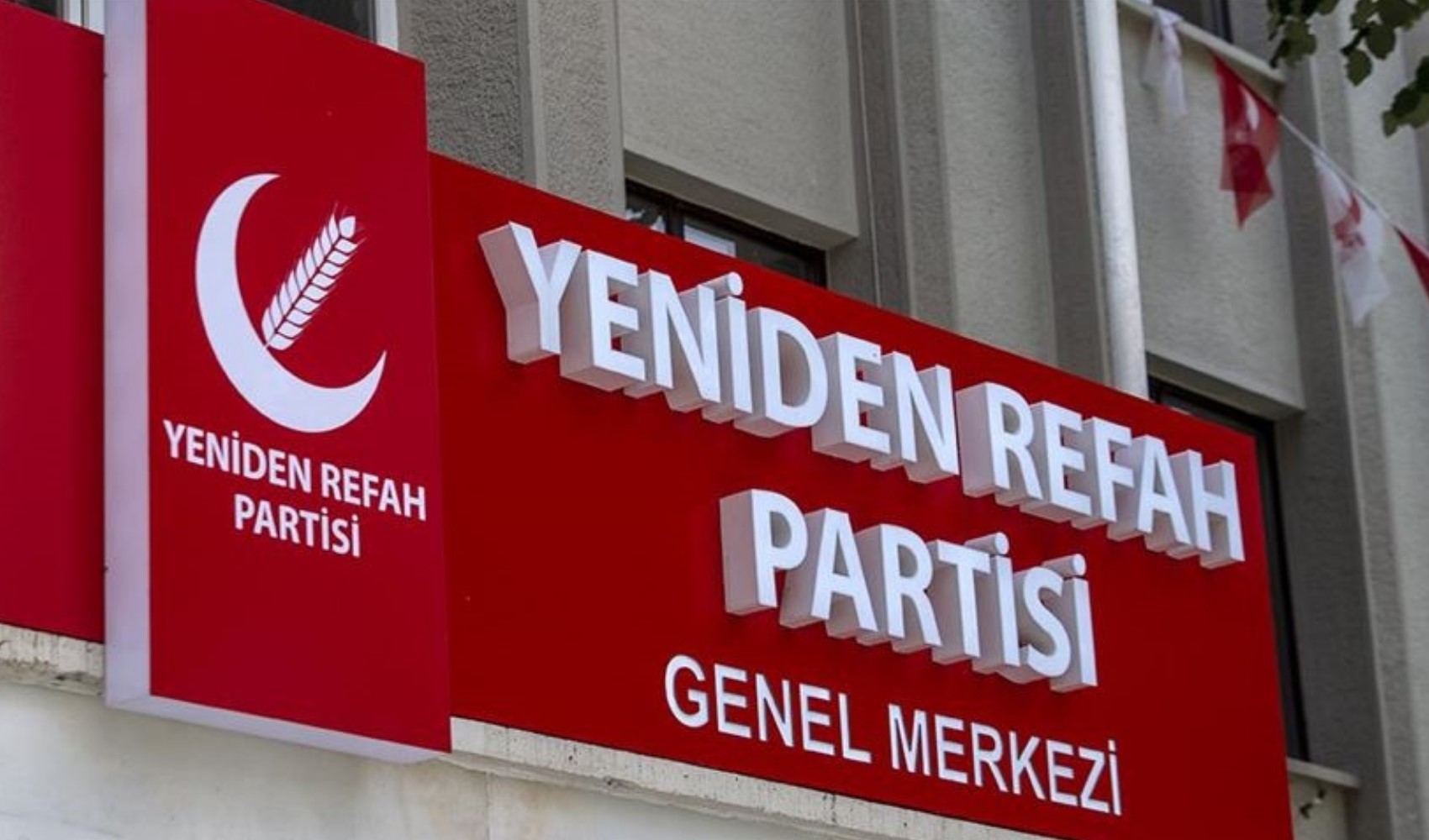 Yeniden Refah Partisi Bayrampaşa teşkilatında borçlar birikti iddiası