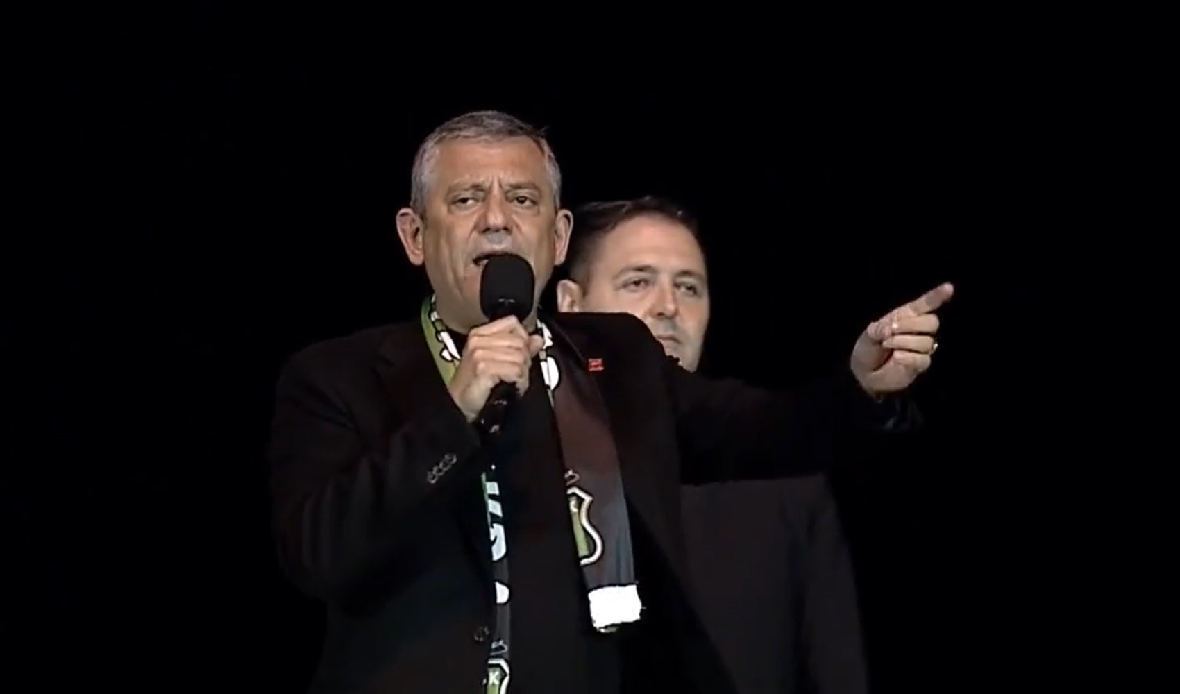 Özgür Özel'den Cumhurbaşkanı Erdoğan'a kutuplaşma tepkisi