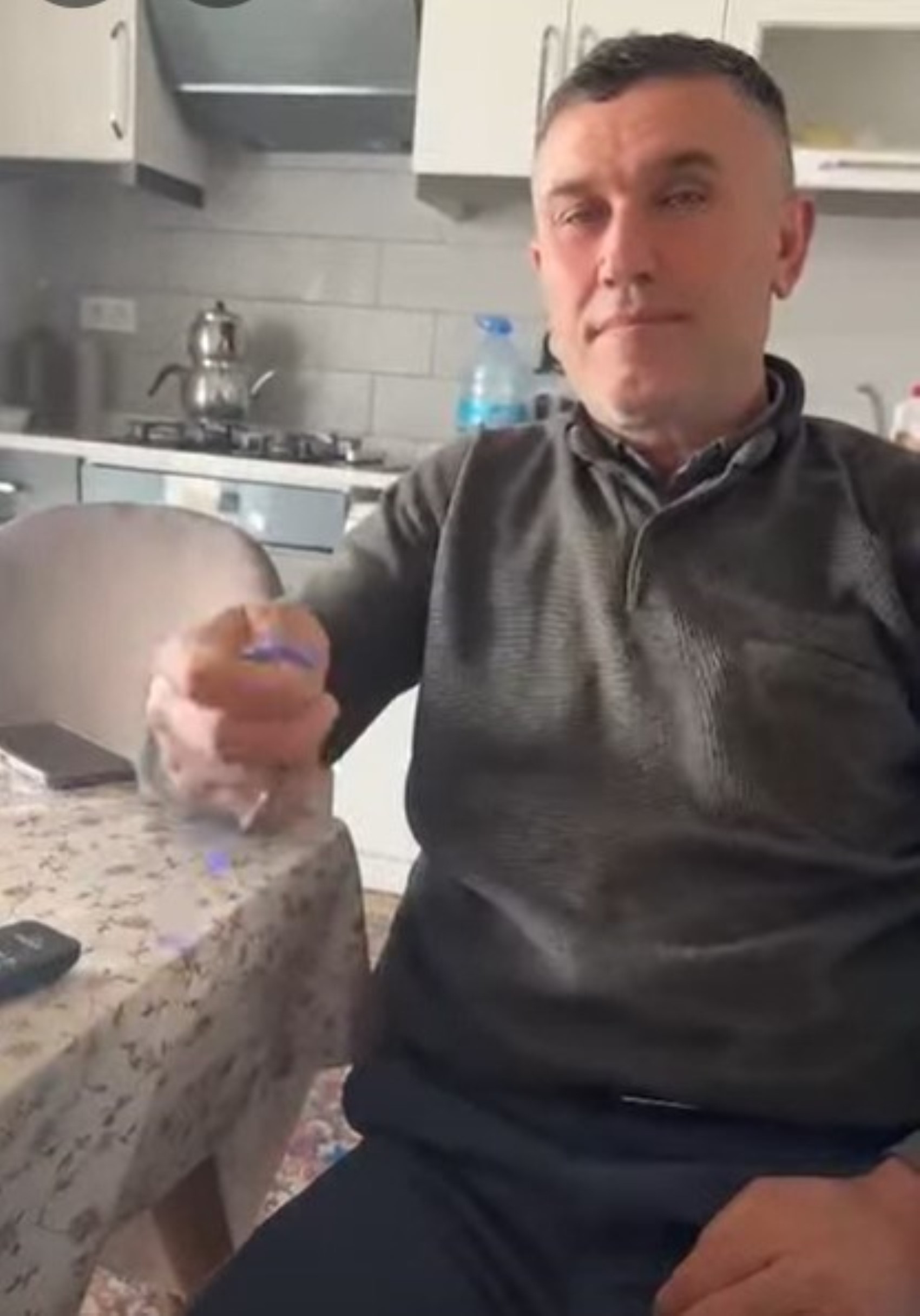 Yaşlı adam tarla komşusunu ezerek öldürdü