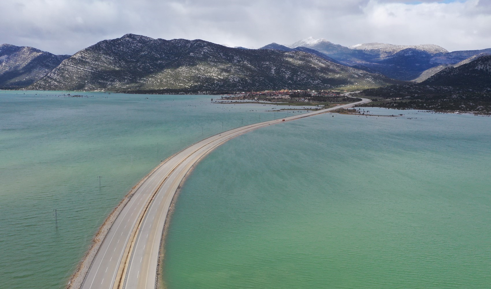 Yeni Antalya-Konya Karayolu Eynif Ovası'nın son hali görüntülendi