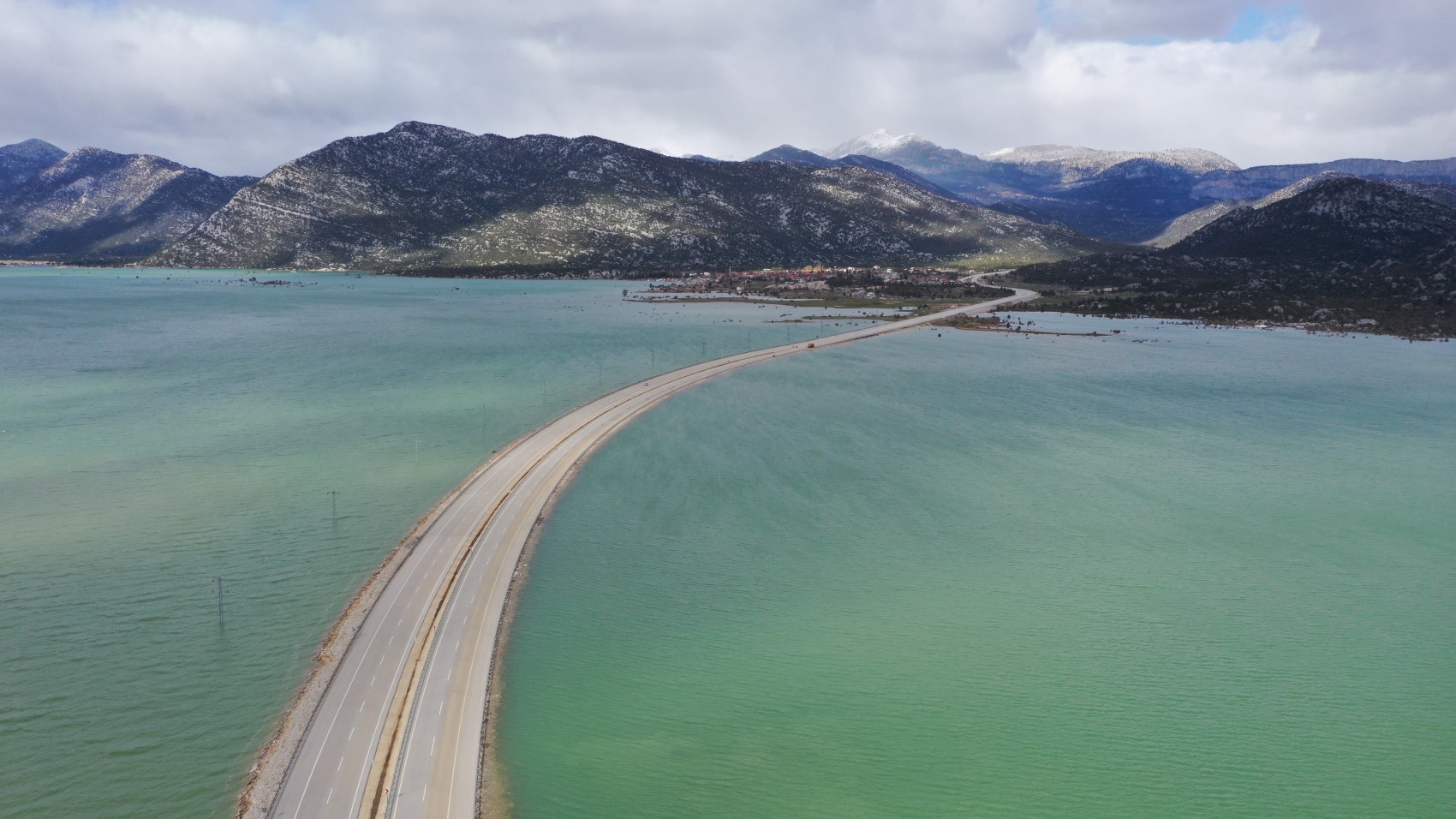 Yeni Antalya-Konya Karayolu Eynif Ovası'nın son hali görüntülendi