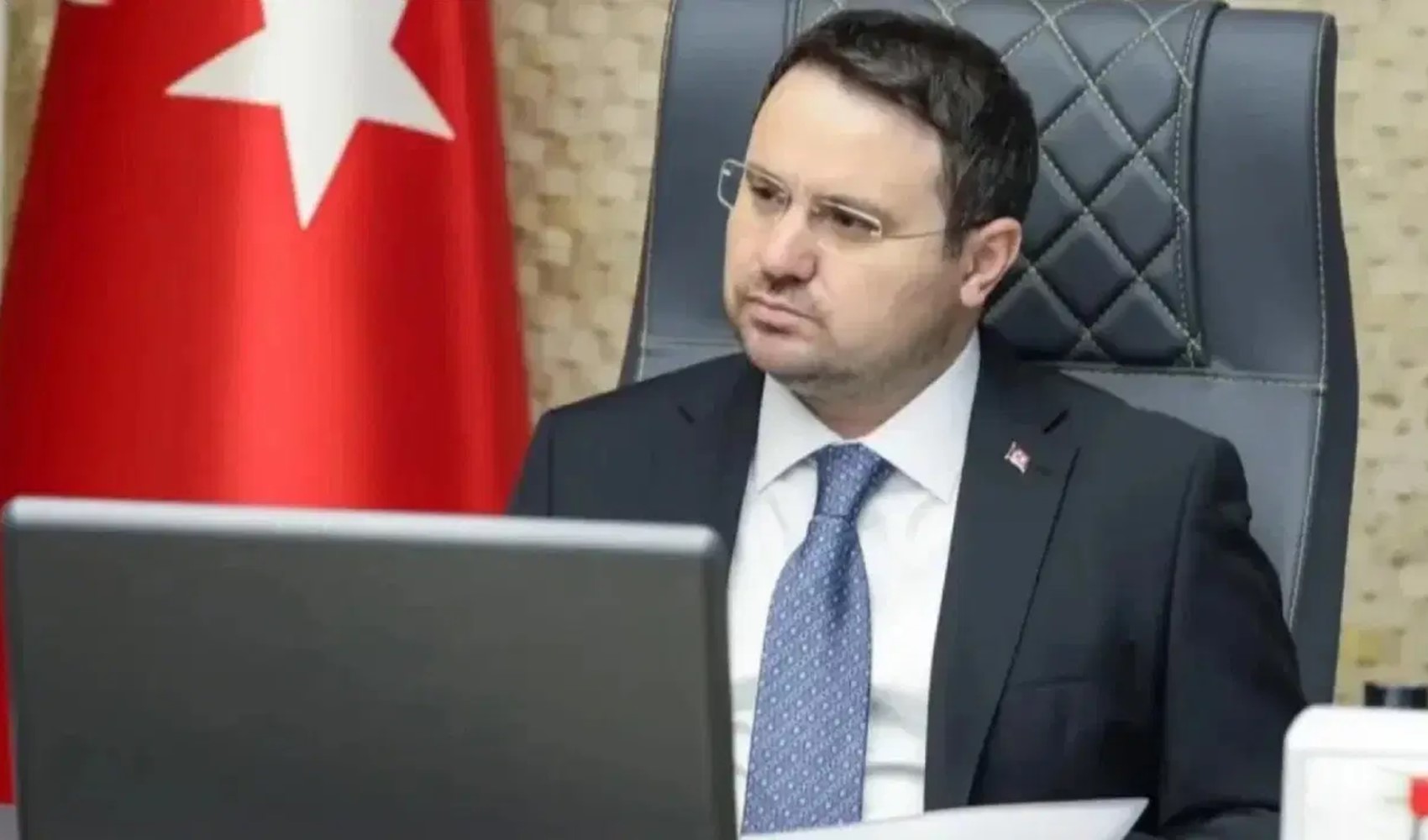 Bakan Gürlek'ten uyuşturucu operasyonunda yaralanan jandarmaya geçmiş olsun mesajı