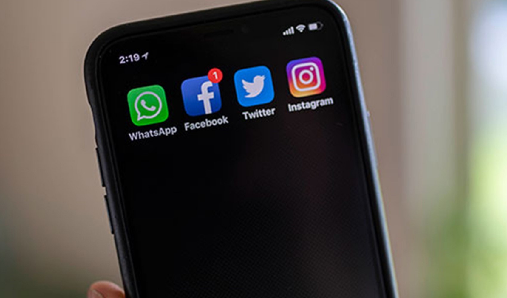 Sosyal medya fenomenlerine sıkı denetim