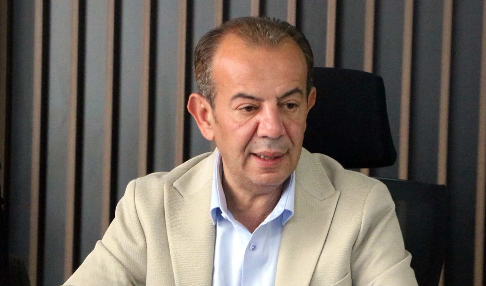 Zorla ve baskıyla para isteme ya da menfaat temin etme durumum olmadı