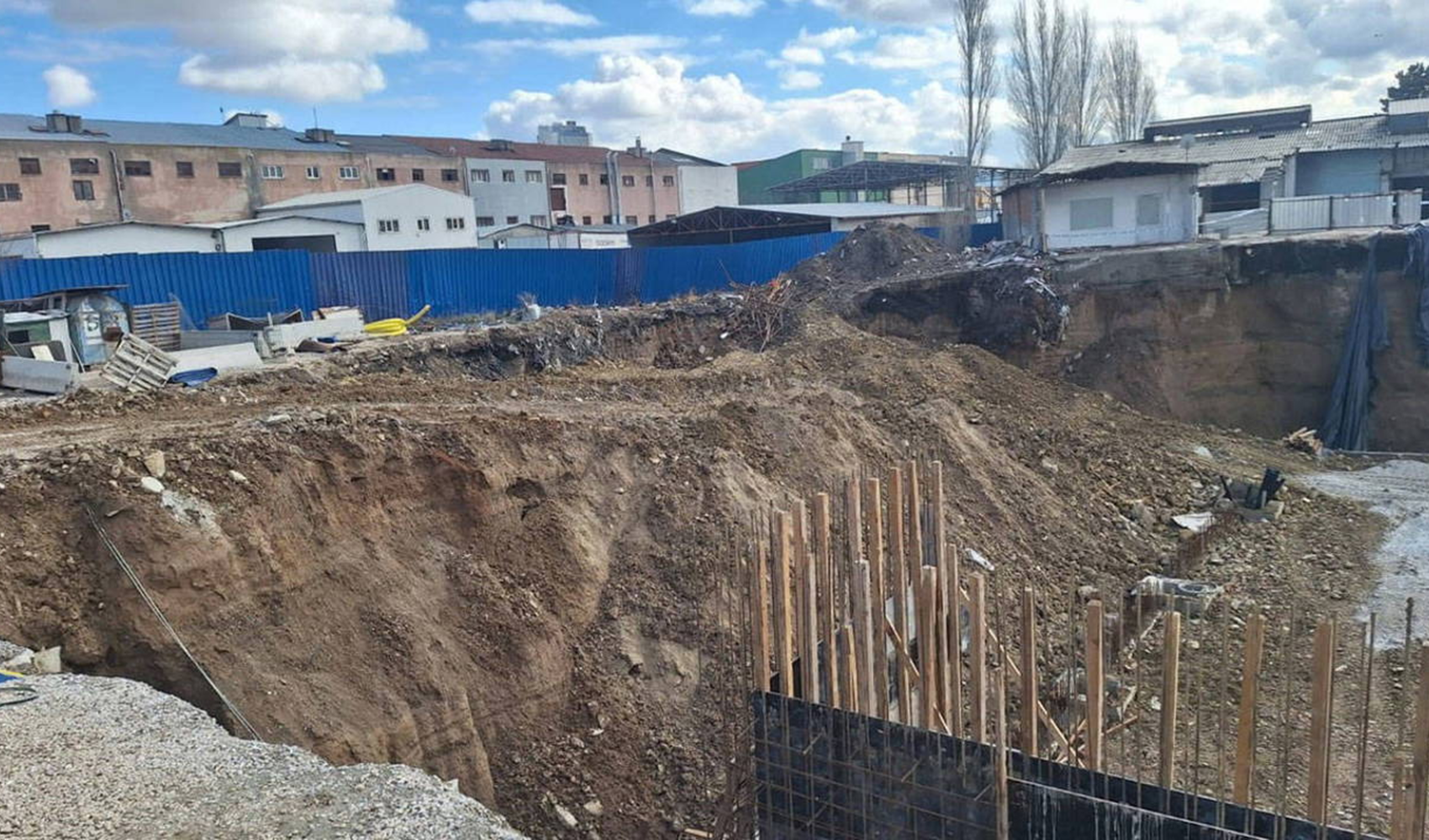 Ankara'da inşaat temelinde göçük: Bir işçi yaşamını yitirdi