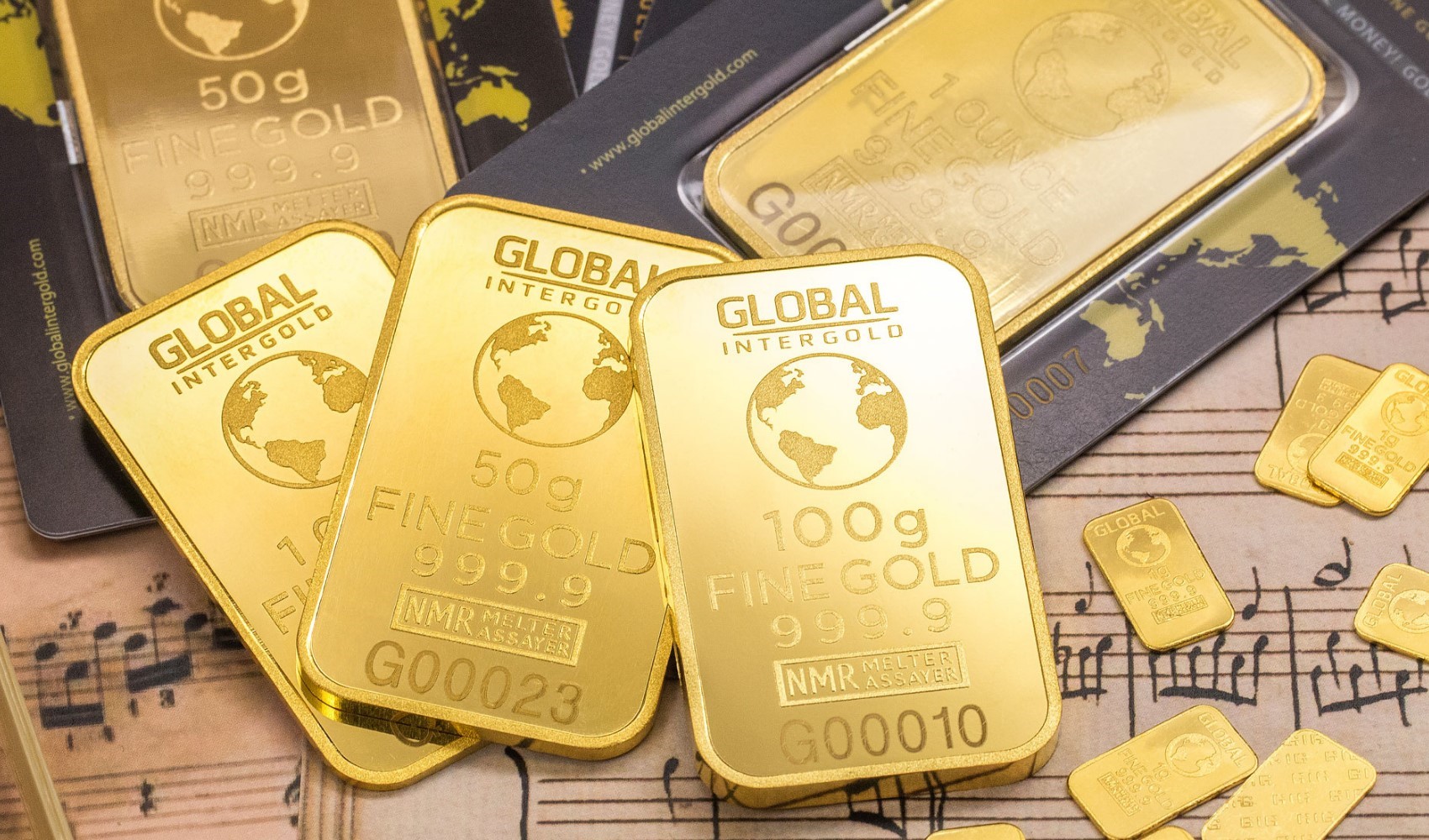 Ons altın yeniden 5 bin doları geçti