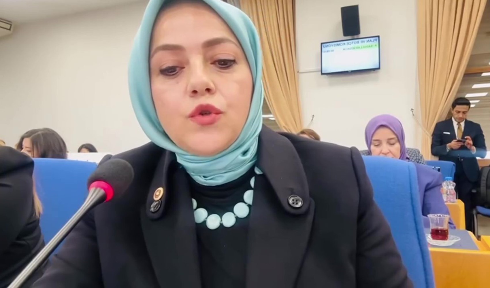 Denizli Milletvekili Ün kayıp 104 bin çocuğu sordu