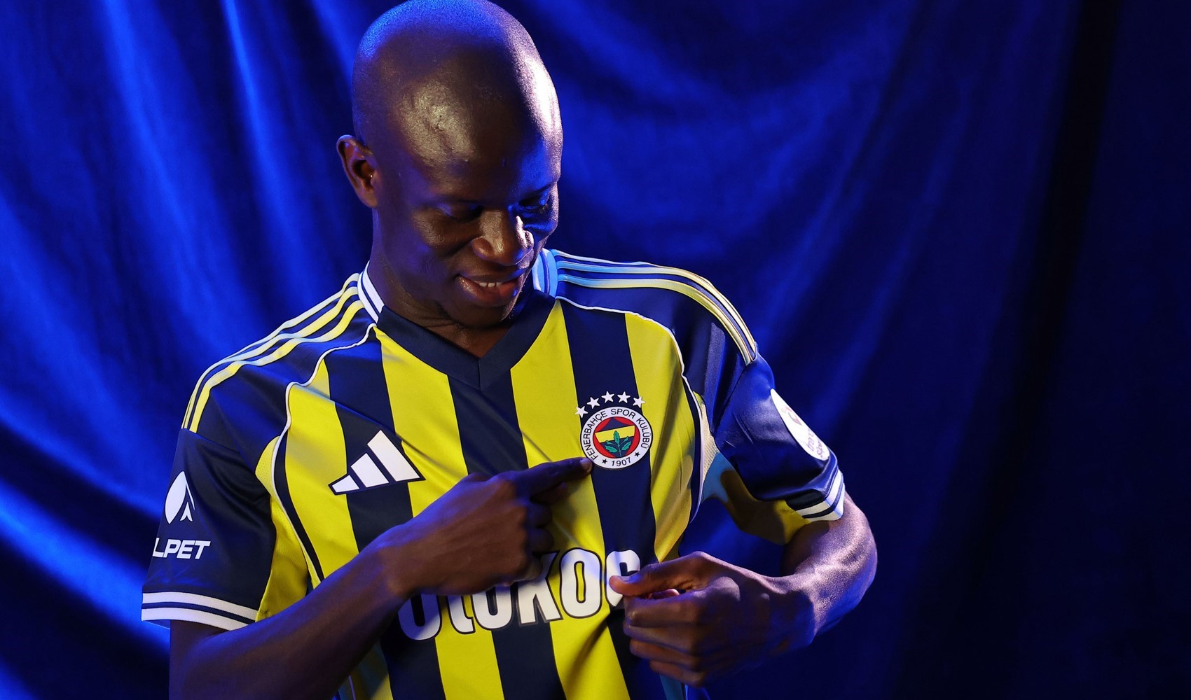 N'Golo Kante, Fenerbahçe'de 17 numaralı formayı giyecek