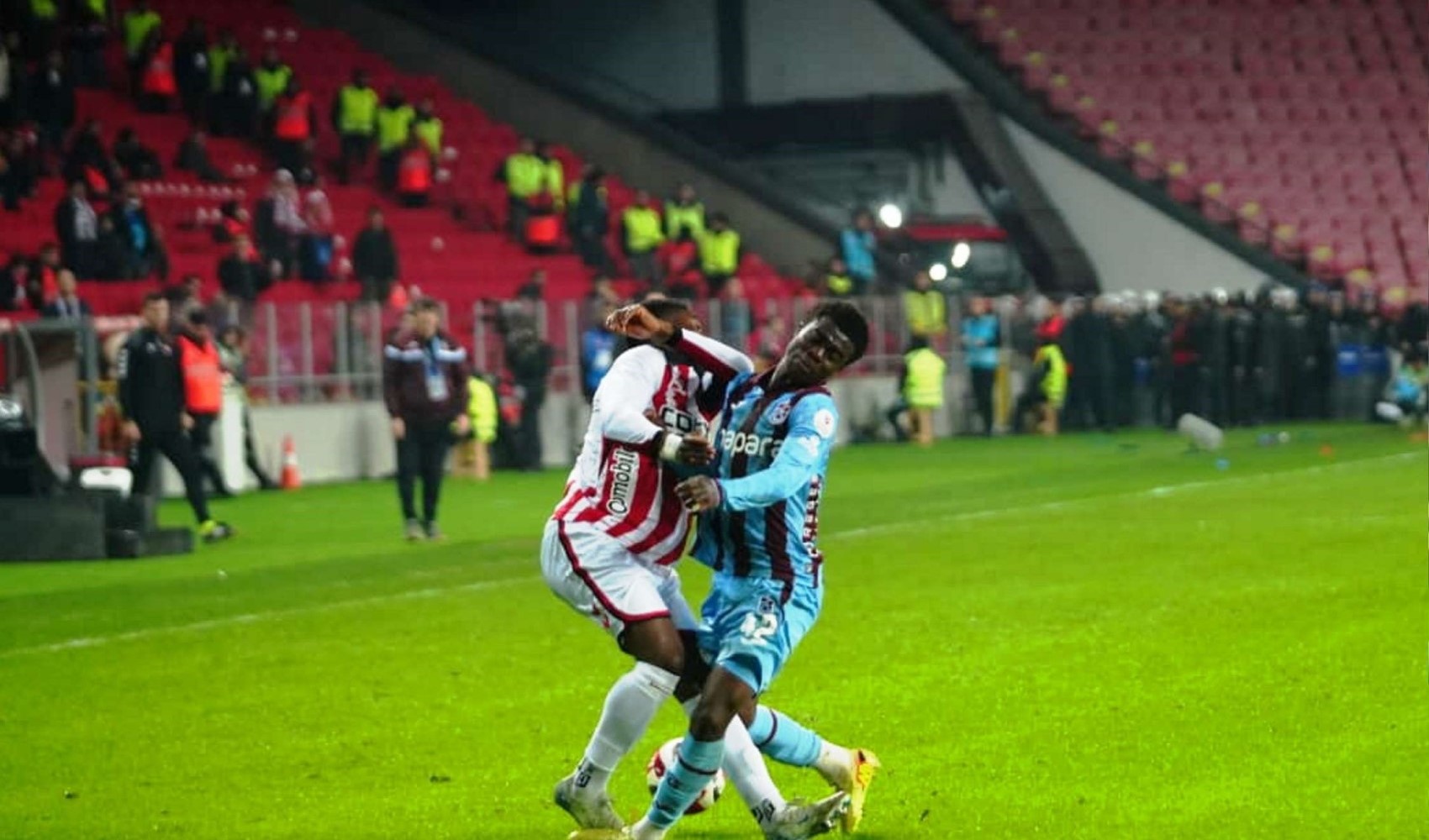 Trabzonspor'dan Fenerbahçe maçı öncesi 3 gollü galibiyet