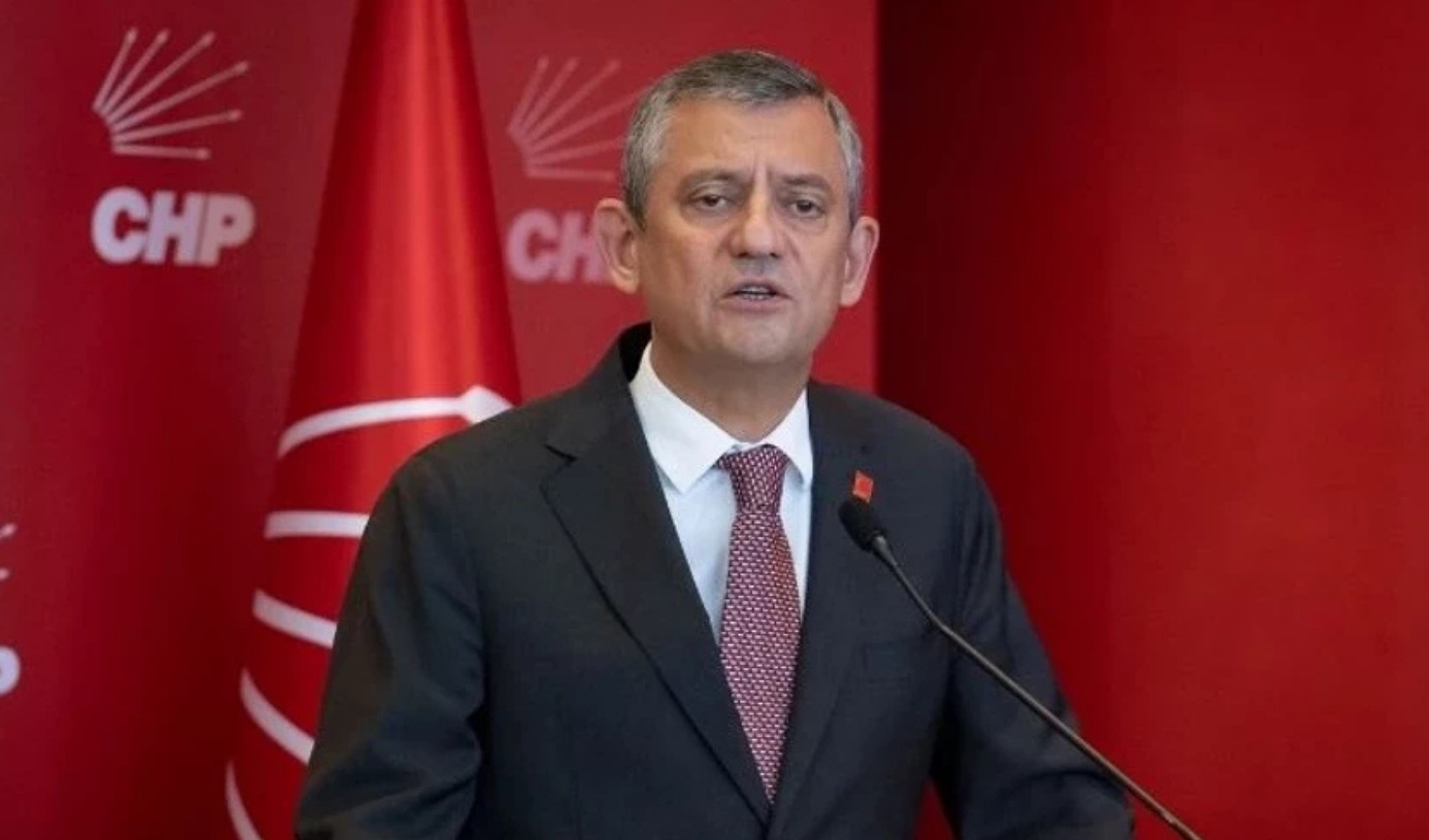 Rıza Zelyut'tan DEM tepkisi: 'Özgür Özel ağır bir bedel ödeyecek'