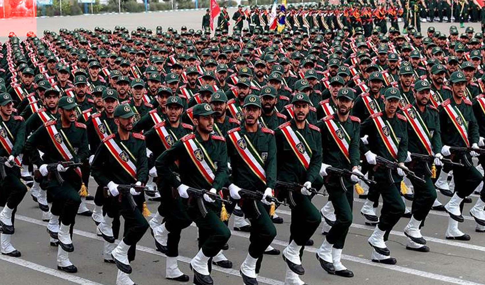 İran Devrim Muhafızları Hamaney'in ölümü sonrası rest çekti