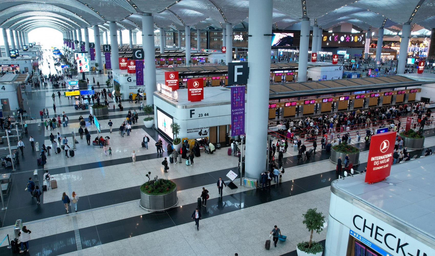 İstanbul Havalimanı yolcu sayısıyla 177 ülkeyi geride bıraktı