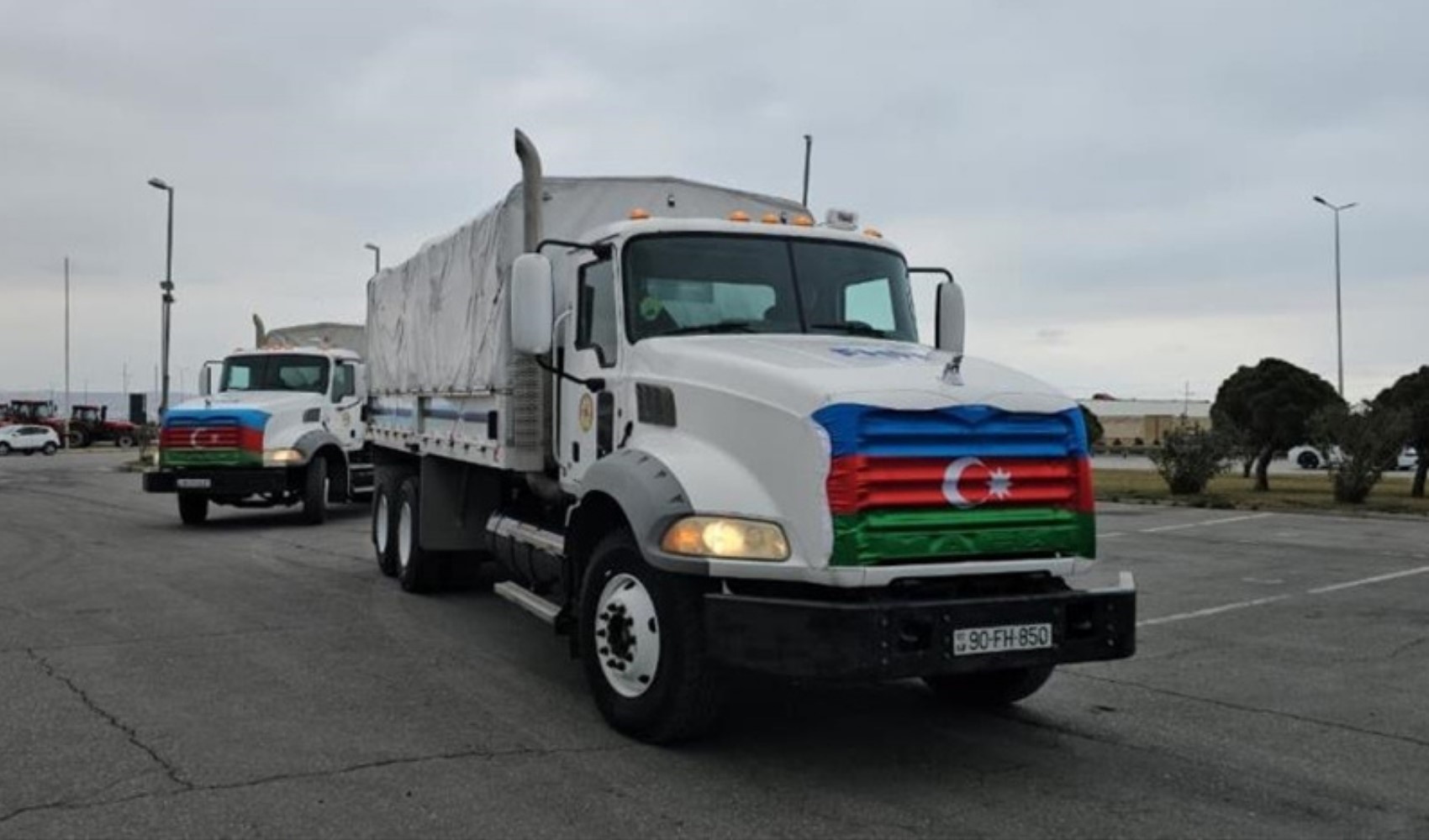 Saldırıların gölgesinde insani yardım