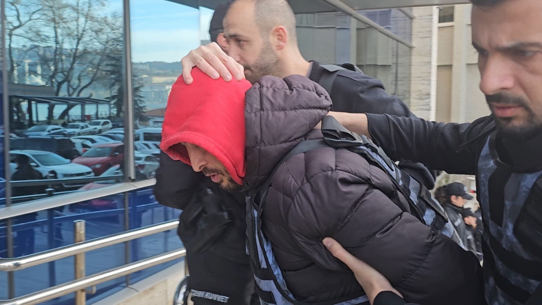 Eşinin dayısını bıçaklayarak öldüren sanığın ifadesi ortaya çıktı