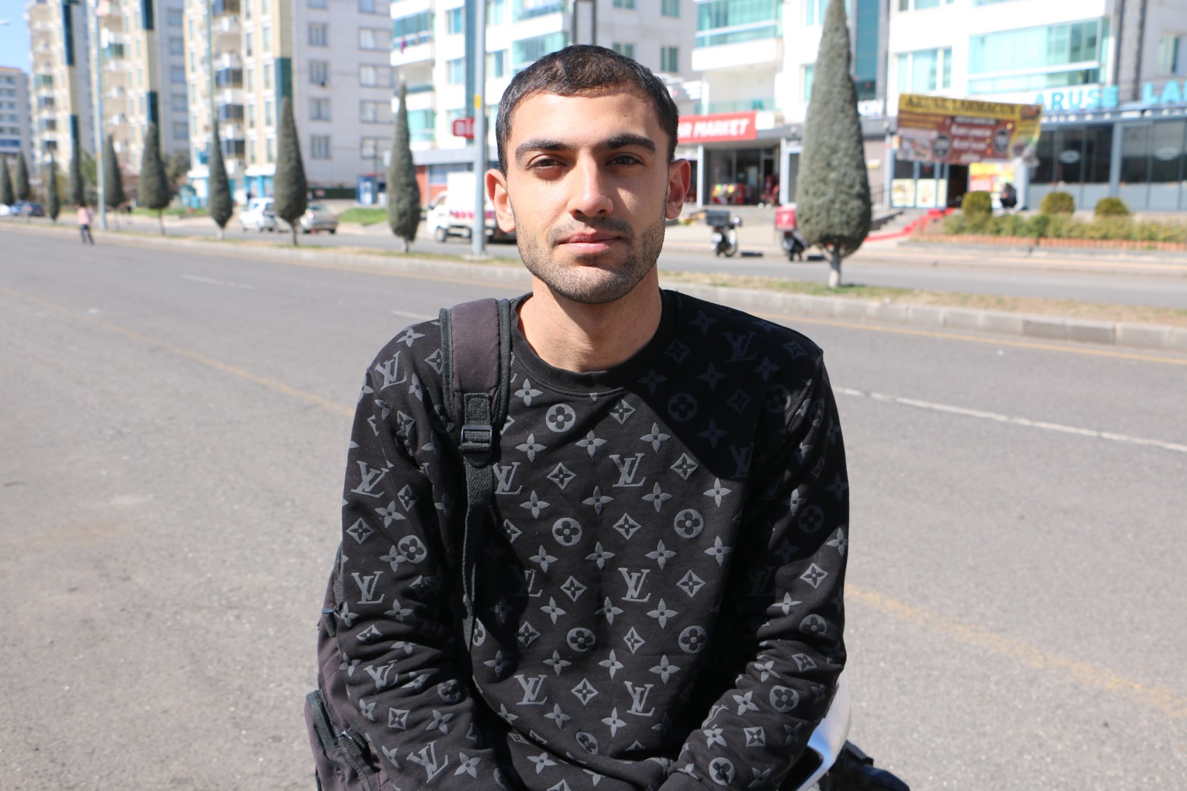 Motosiklet sürücüsüne 'emniyet kemeri' cezası kestiler: Şaşırmamak elde değil