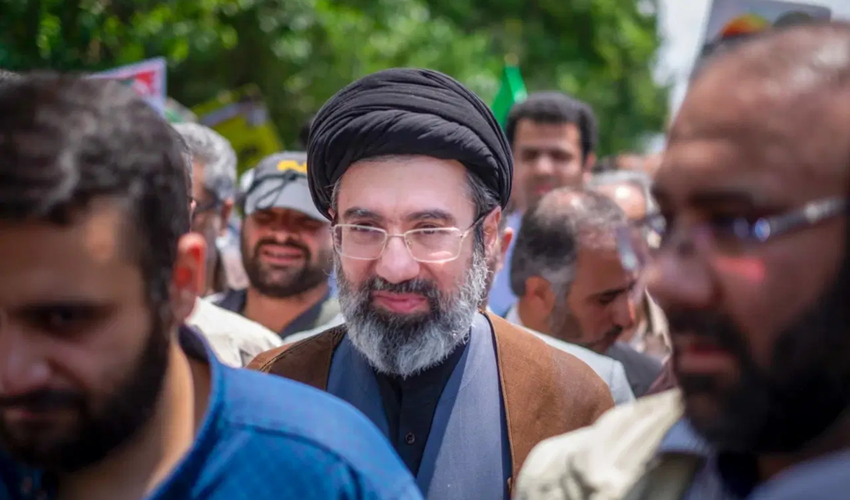 Arriva la risposta alle voci sul ferimento del nuovo leader religioso in Iran