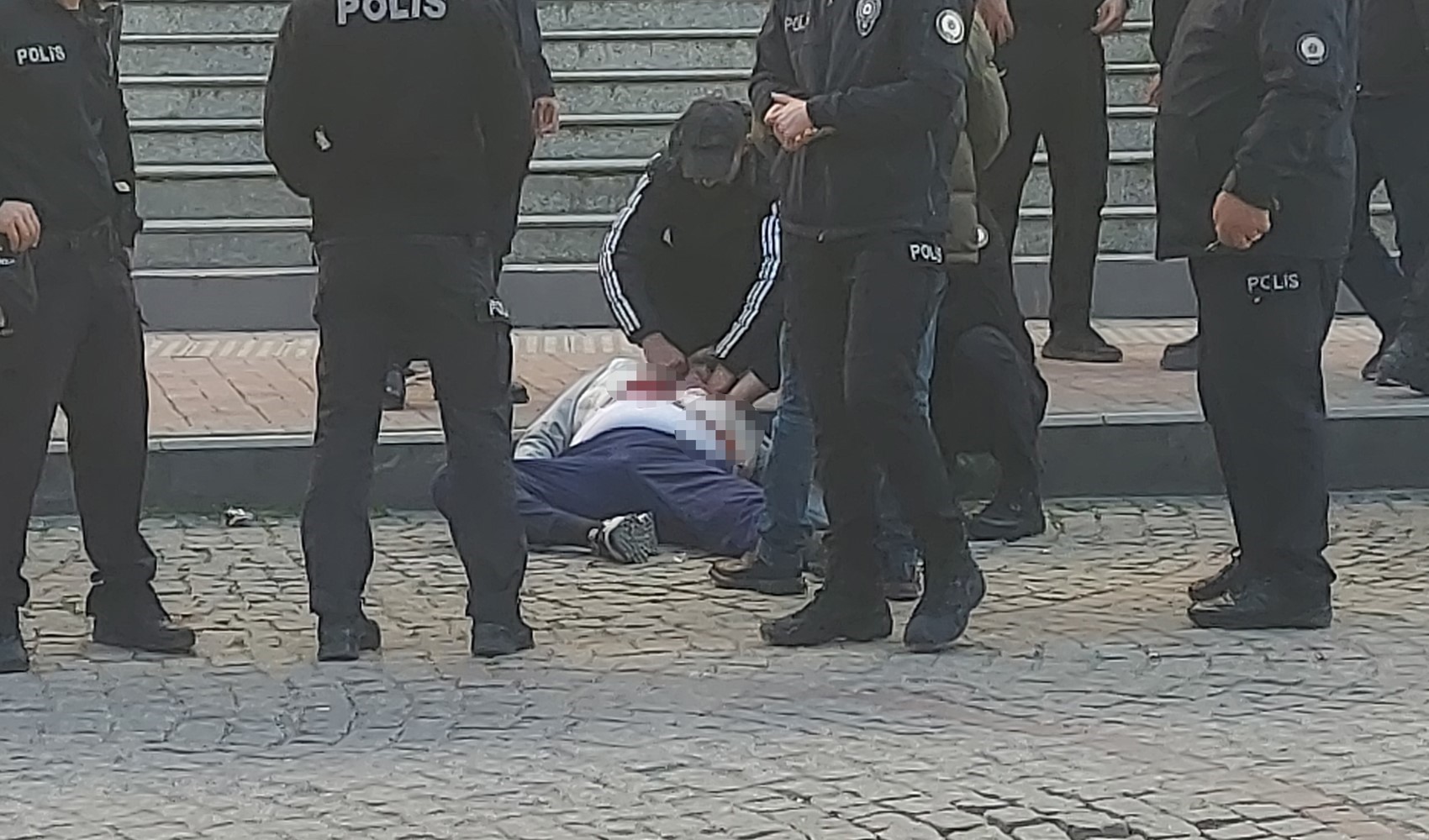 Kendisine istismarda bulunduğunu iddia ettiği şahsı öldüren kadın tutuklandı