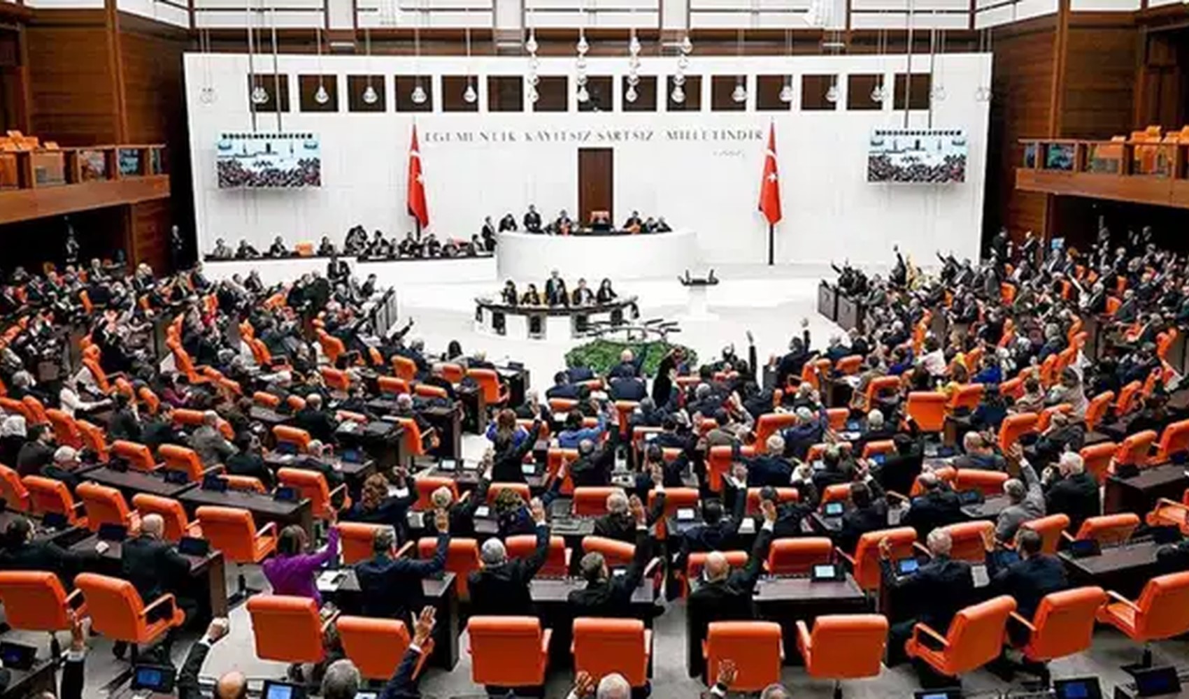 CHP’nin ‘İBB davası TRT’de yayınlansın’ önerisi reddedildi