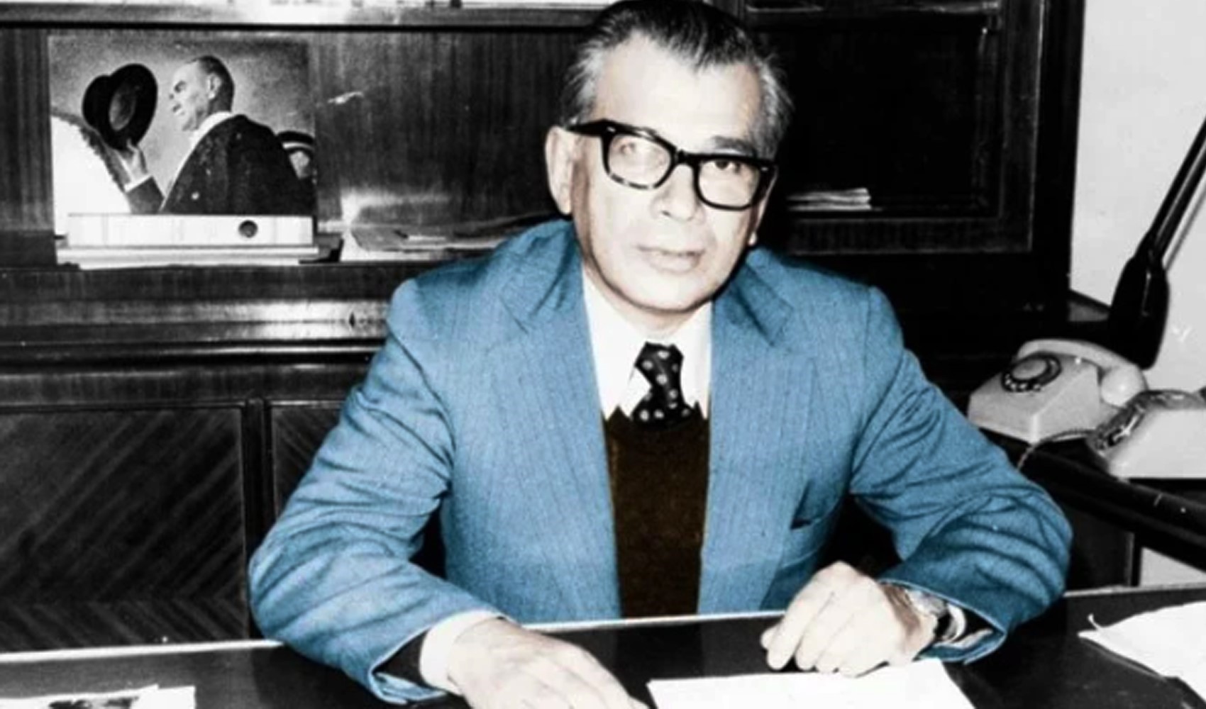 Doğan Avcıoğlu 100. yaşında genç okurları tarafından anılıyor