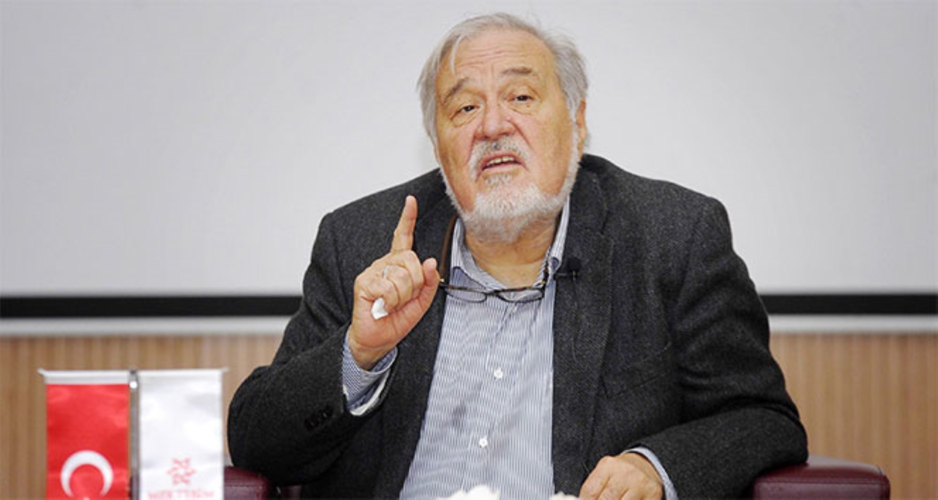 İlber Ortaylı'nın sağlık durumuyla ilgili yeni açıklama: Entübe edildi