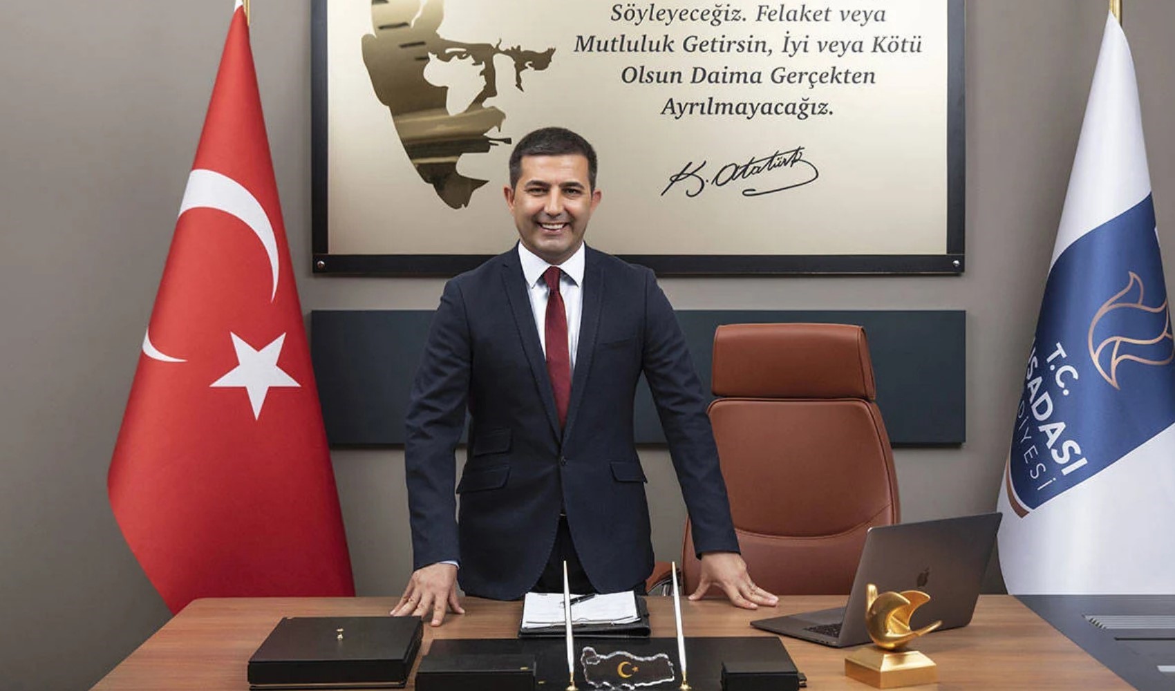 Son Dakika... Kuşadası Belediye Başkanı Ömer Günel gözaltına alındı