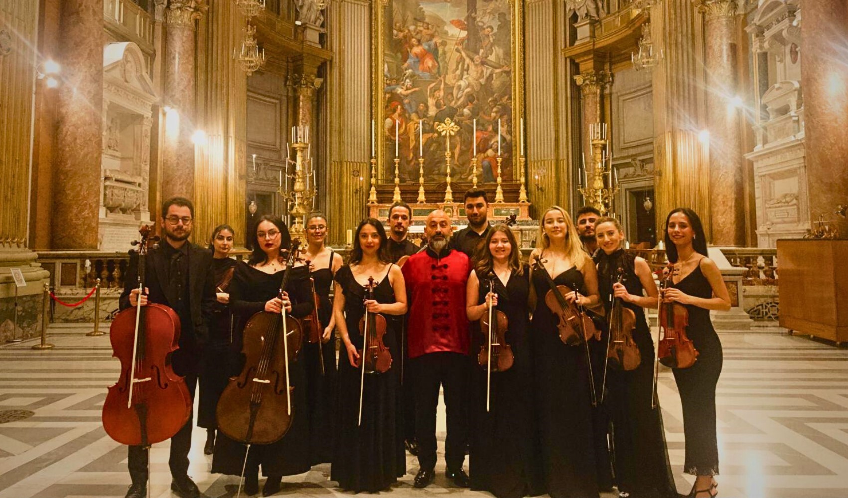 Türk müzisyenler Roma'da büyüledi!