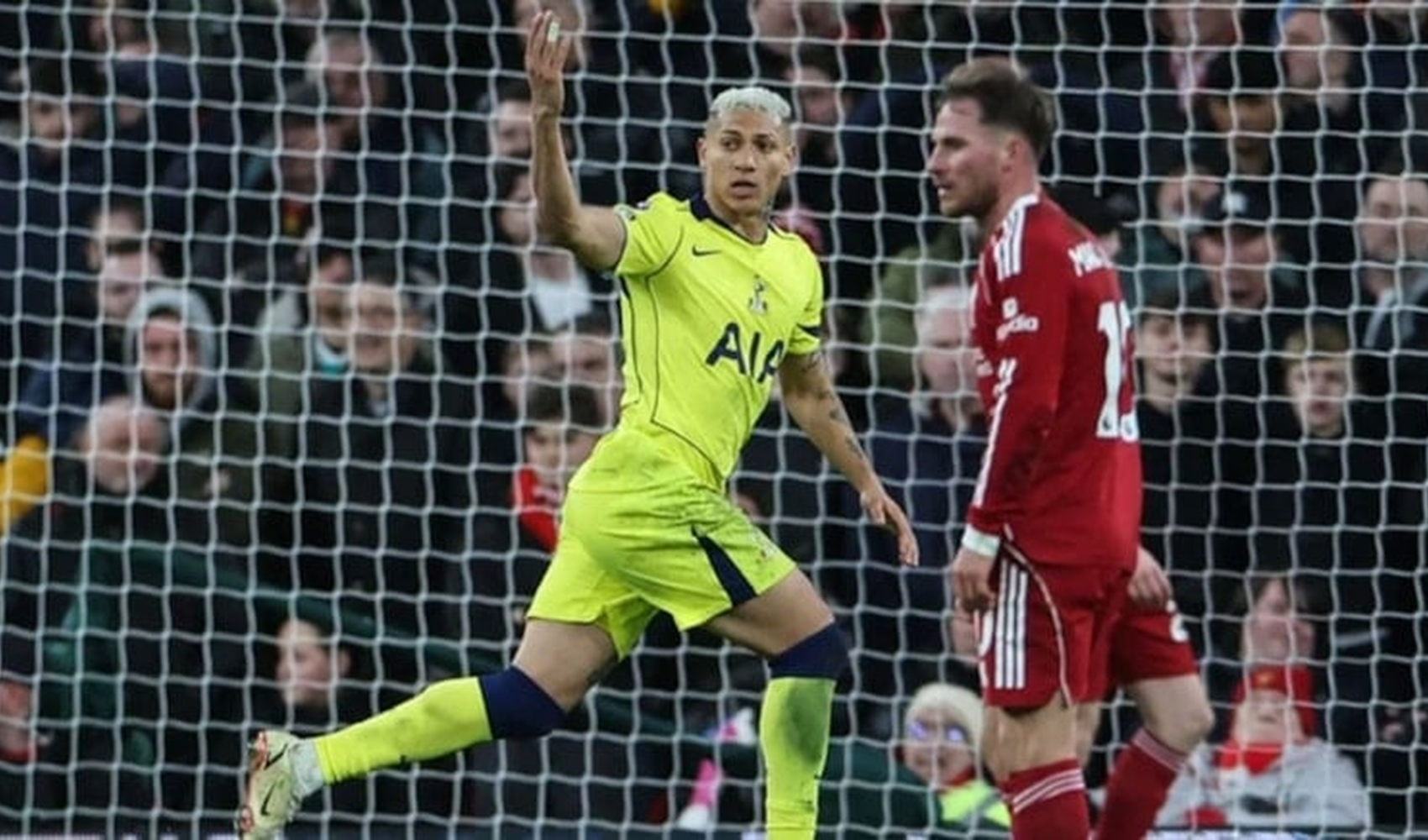 Galatasaray'ın rakibi Liverpool'a bir şok daha