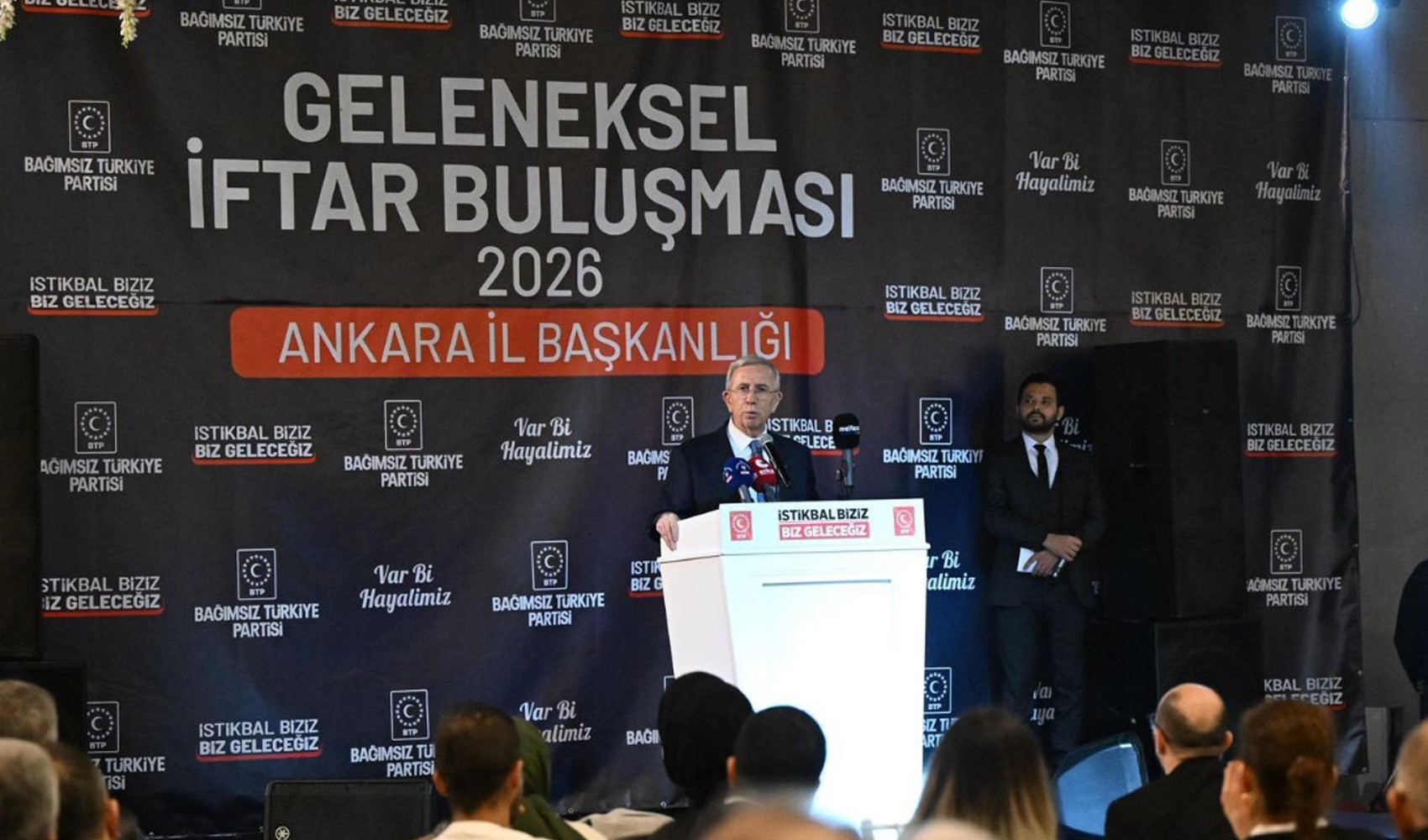 Bağımsız Türkiye Partisi'nin iftarına katılan Mansur Yavaş'tan muhalefete çağrı