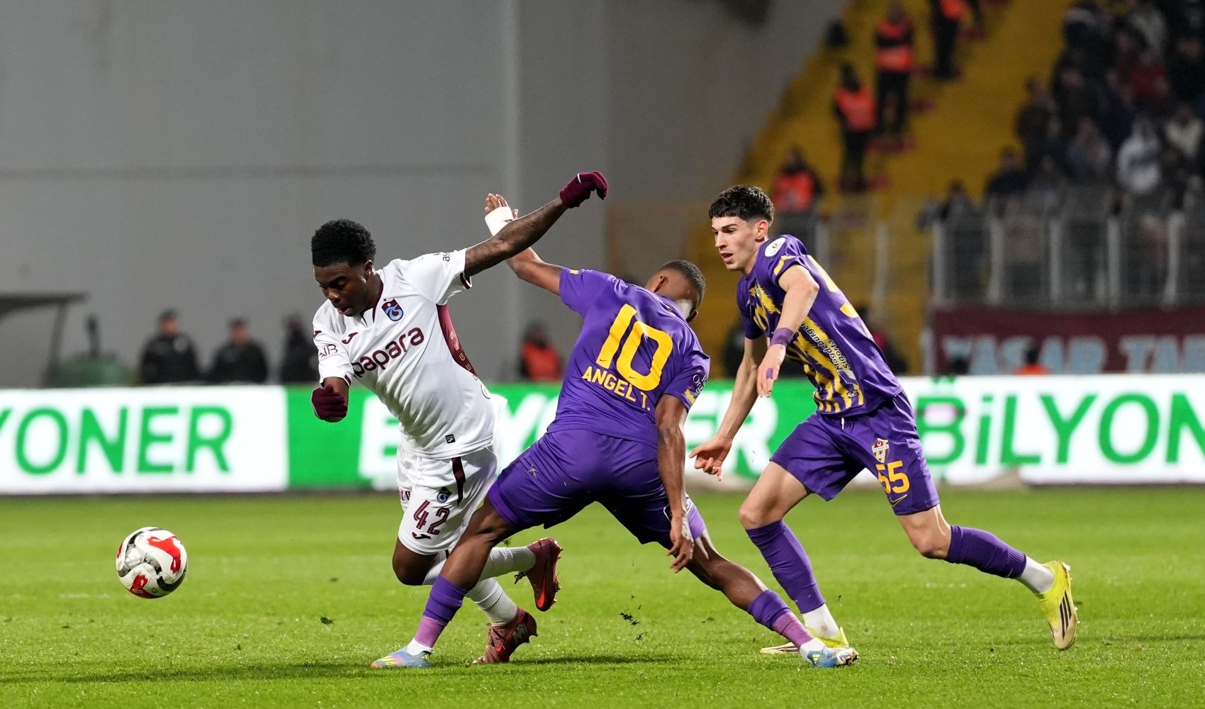 Trabzonspor Eyüpspor'u tek golle geçti