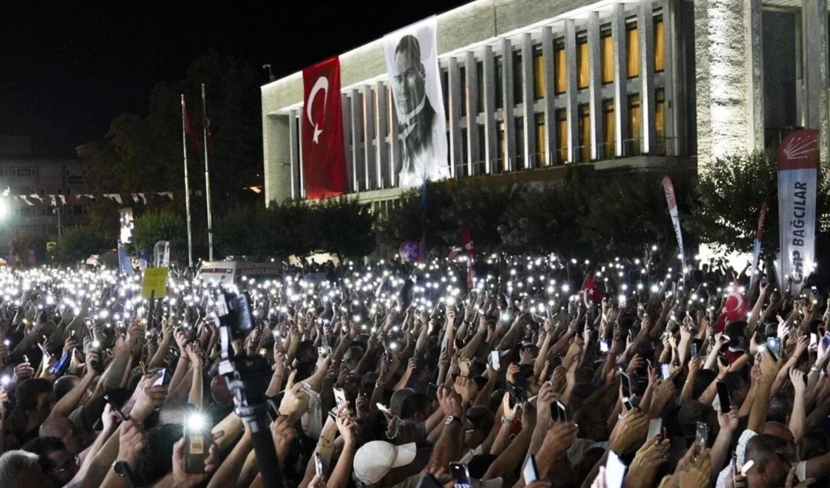 Saraçhane mitingi sonrası gözaltına alınanlardan 2'si tutuklandı: 35 kişi gözaltına alınmıştı