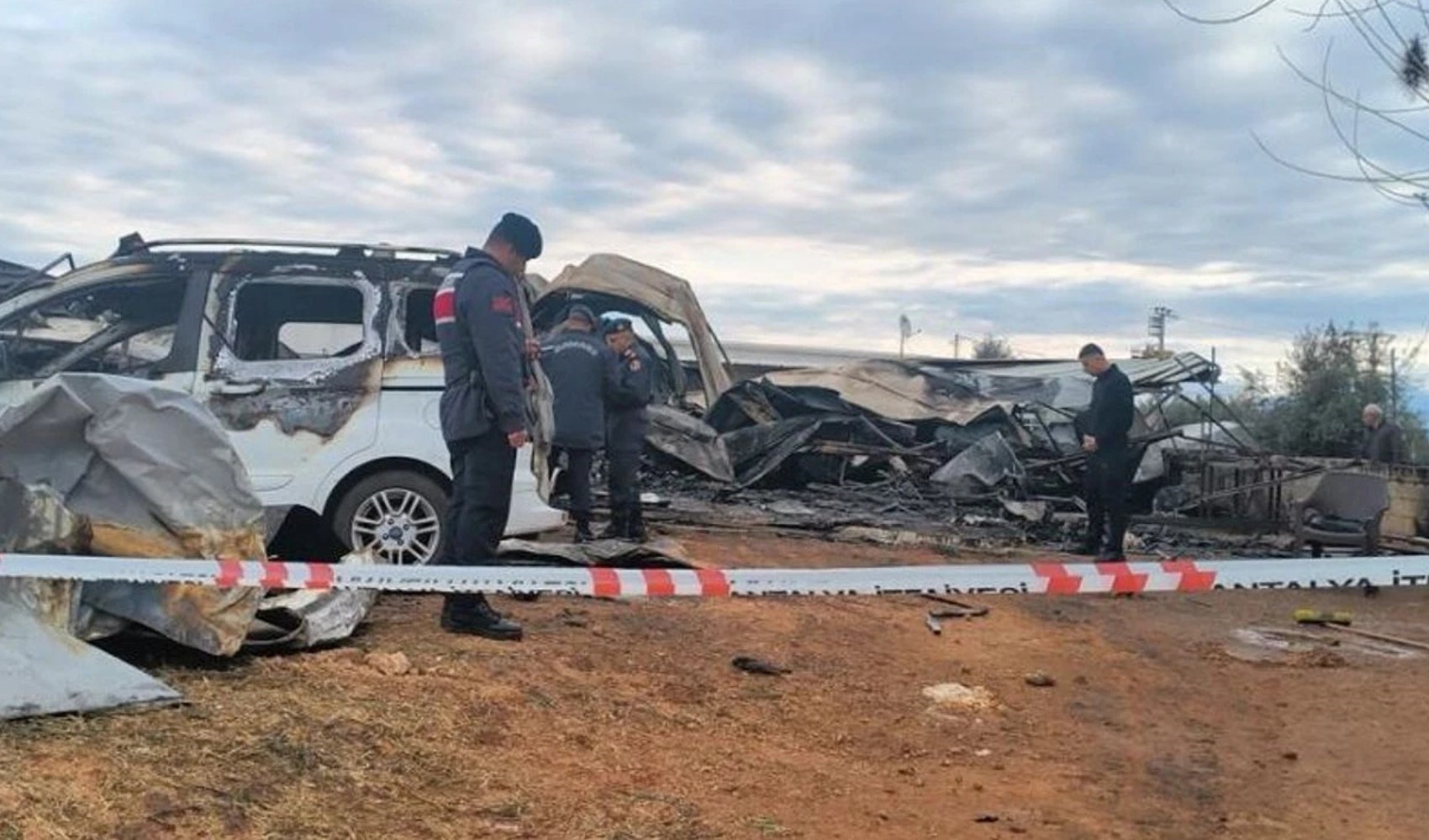 Anne ve 5 çocuğu hayatını kaybetti