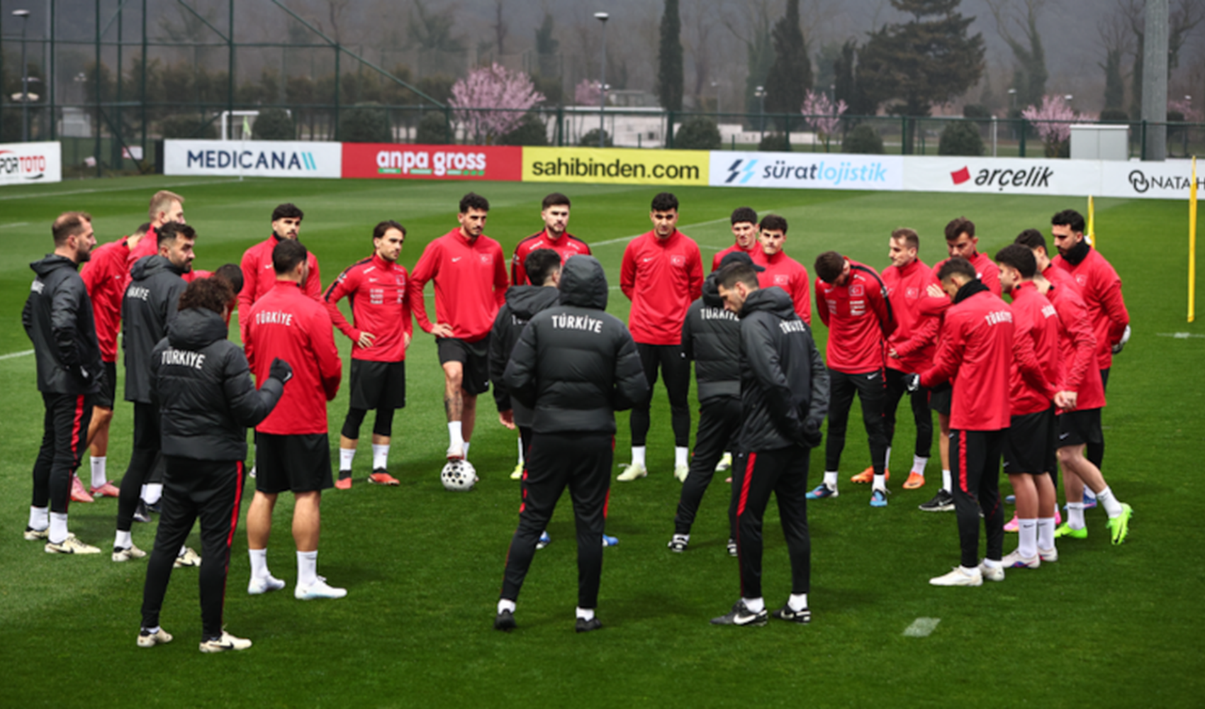 Milli takım Romanya maçı öncesi hazırlıklarını sürdürüyor