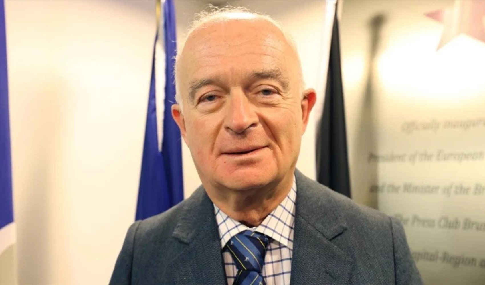 Atatürkçüler, mollalar ve bir garip diplomat