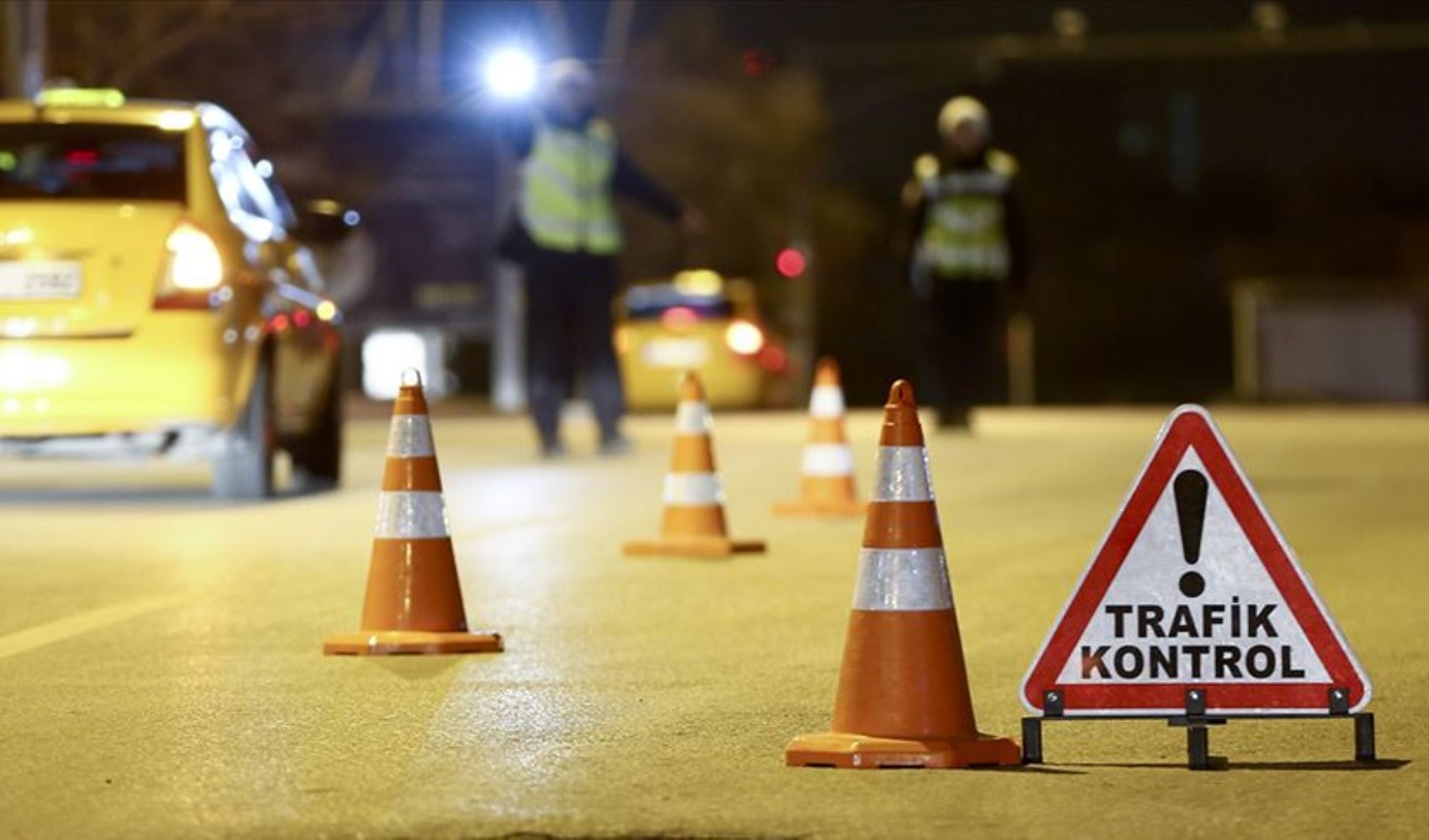 'Dur' ihtarına uymayan alkollü sürücüye 450 bin lira ceza