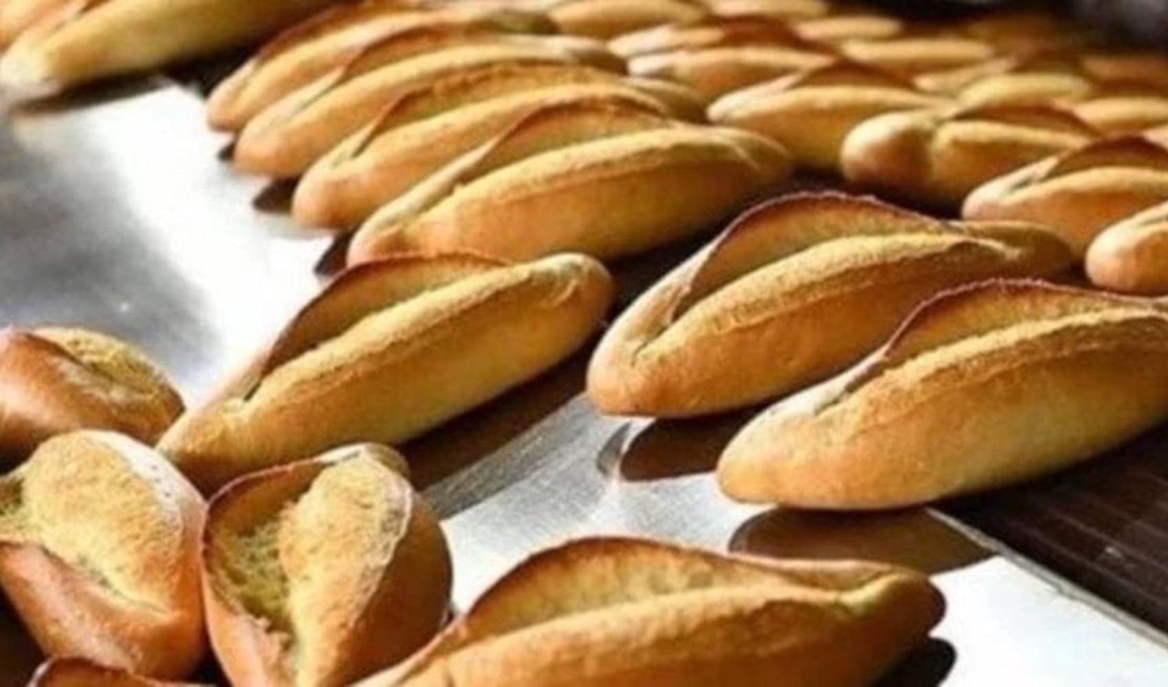 'Bayat ekmek 6 liradan satılıyor' haberlerine Bakanlıktan yanıt: Bir gün önce üretilmiş