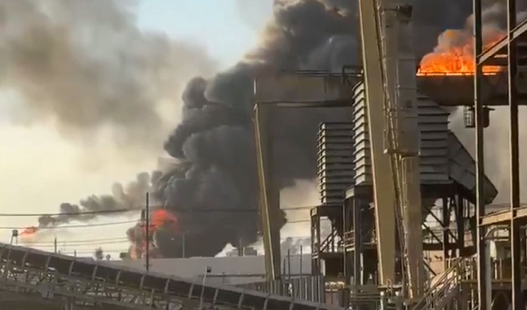 ABD’nin Teksas eyaletindeki petrol rafinerisinde patlama