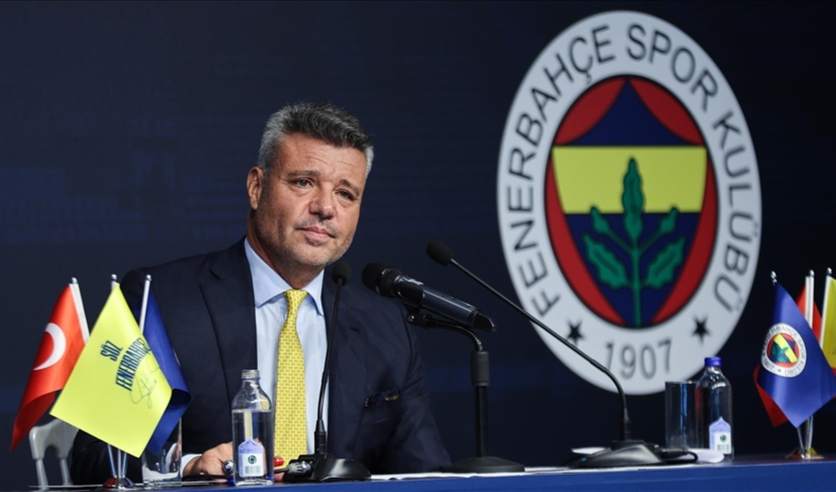 Fenerbahçe’de Sadettin Saran geri adım atıyor