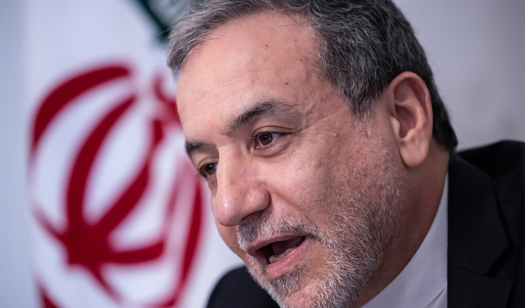 Arakçi'den 'Uluslararası hukuk pratikte ölmüştür' çıkışı