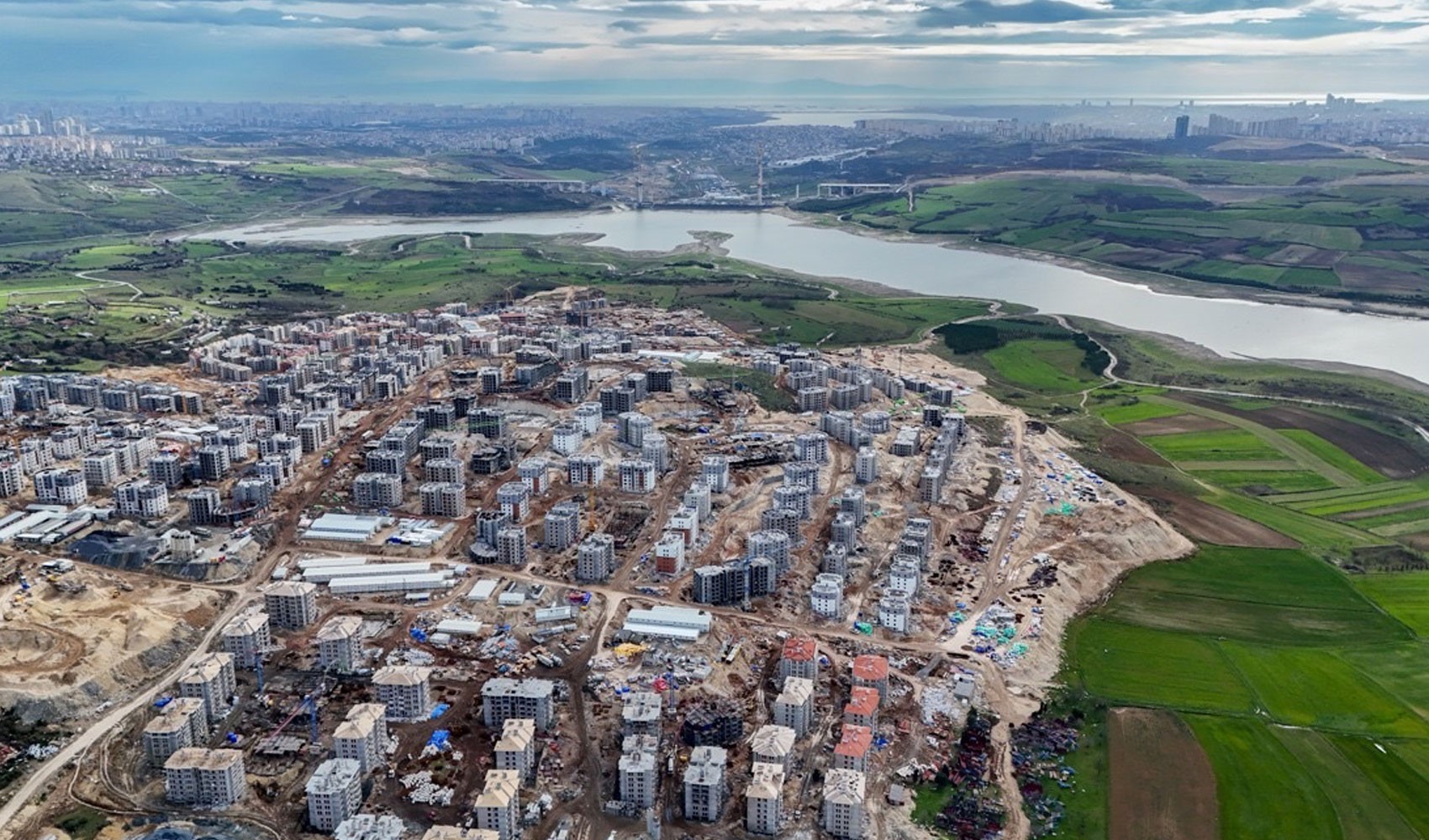 İstanbul'un kuzeyinde 'beton' kuşatması
