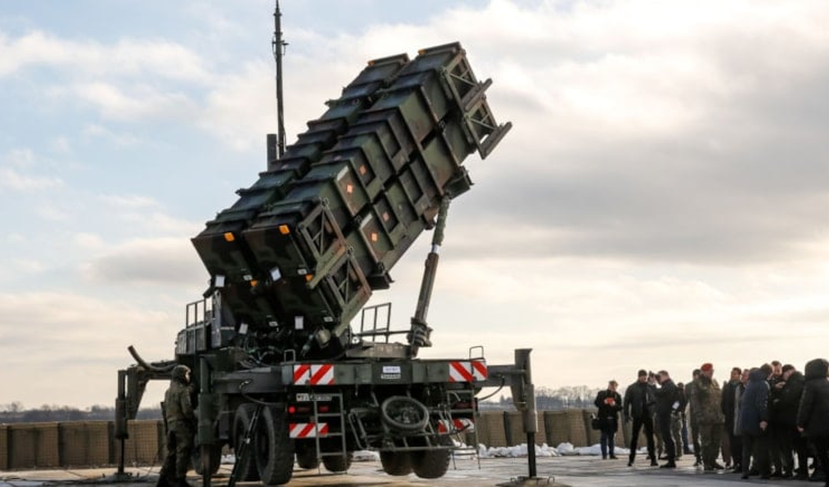 Pentagon Ukrayna için planlanan askeri yardımları Orta Doğu'ya kaydırıyor