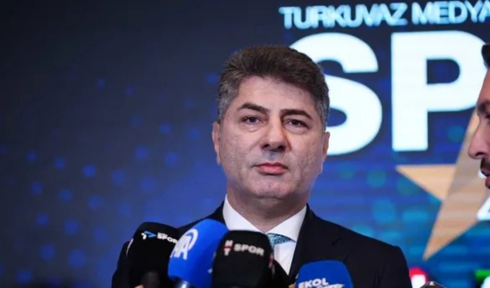 Hakan Safi'den milli takıma 1 milyon euro'luk prim