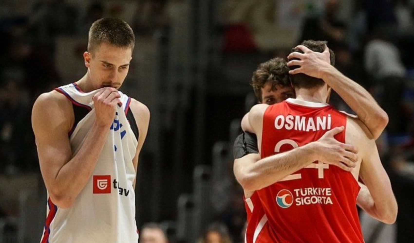 '12 Dev Adam' Sırbistan'ı devirdi