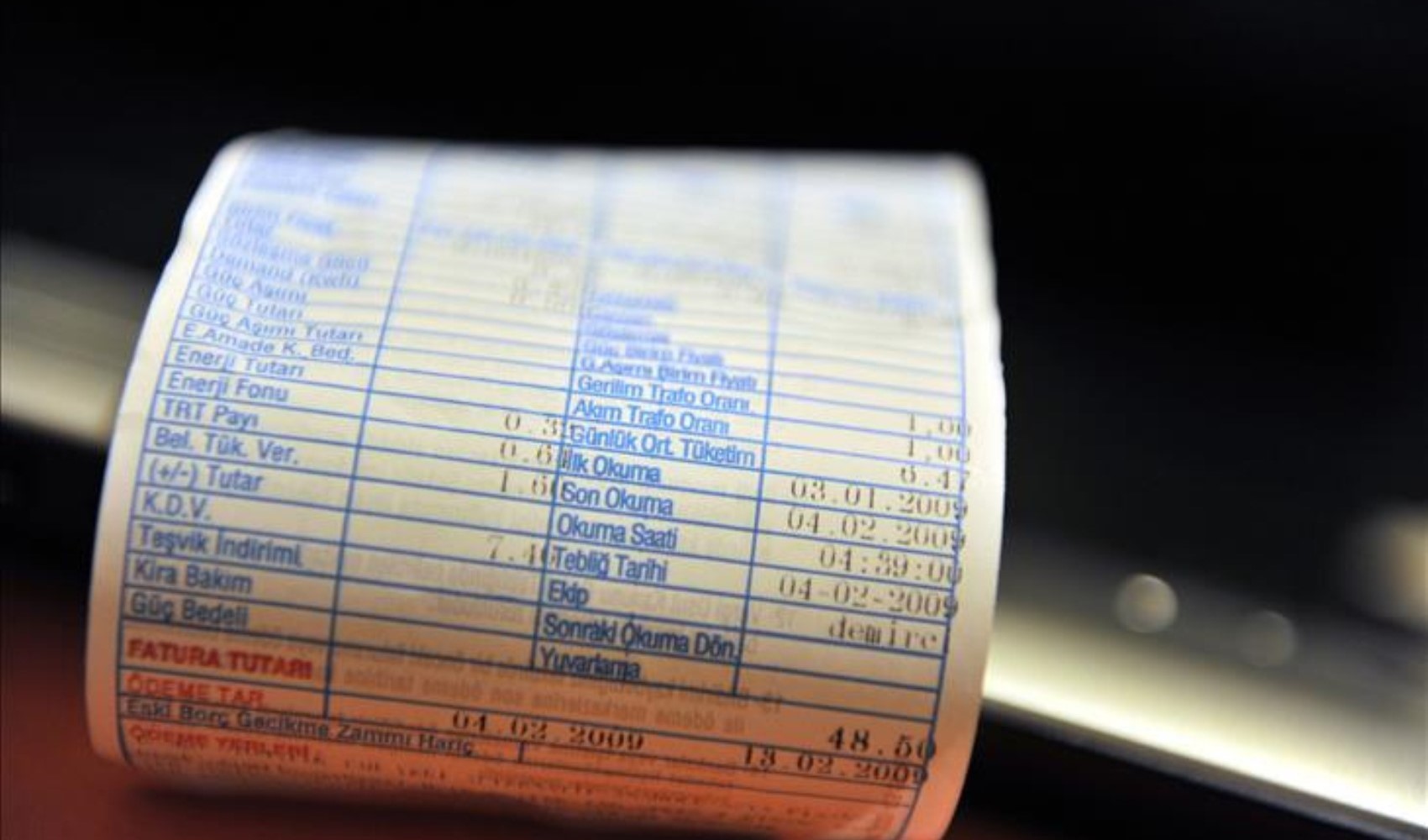 Elektrik ve doğalgaza çift haneli zam alarmı