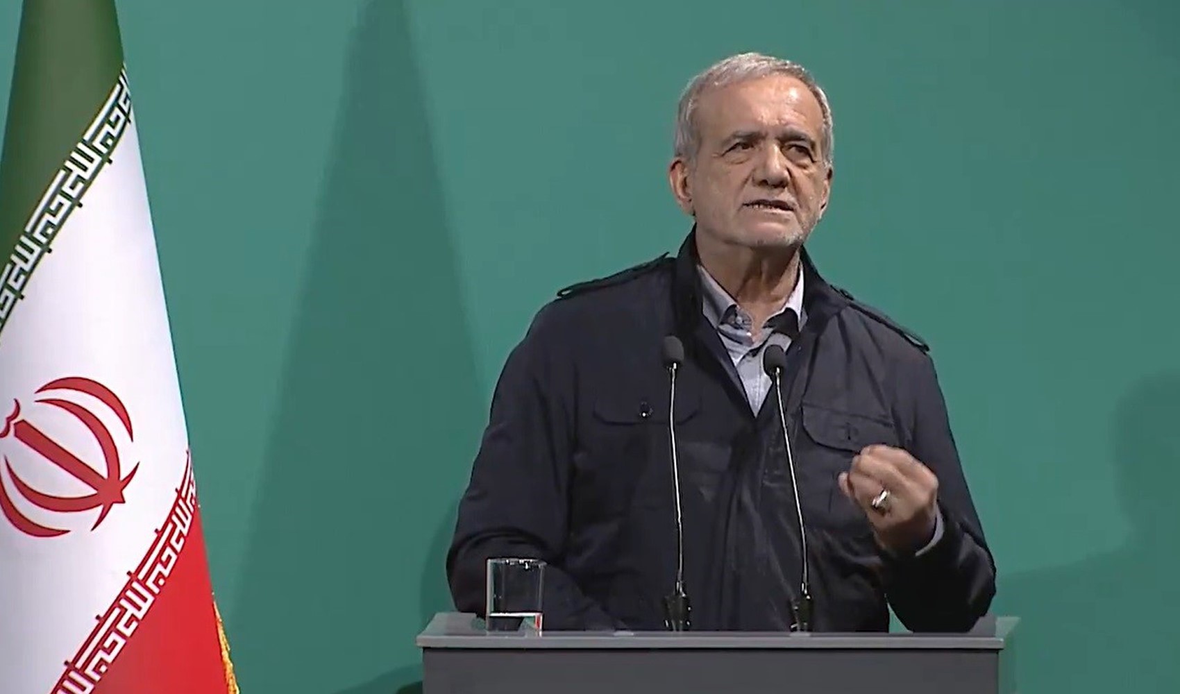 Pezeşkiyan, Hürmüz Boğazı’nın normale dönmesinin şartını açıkladı