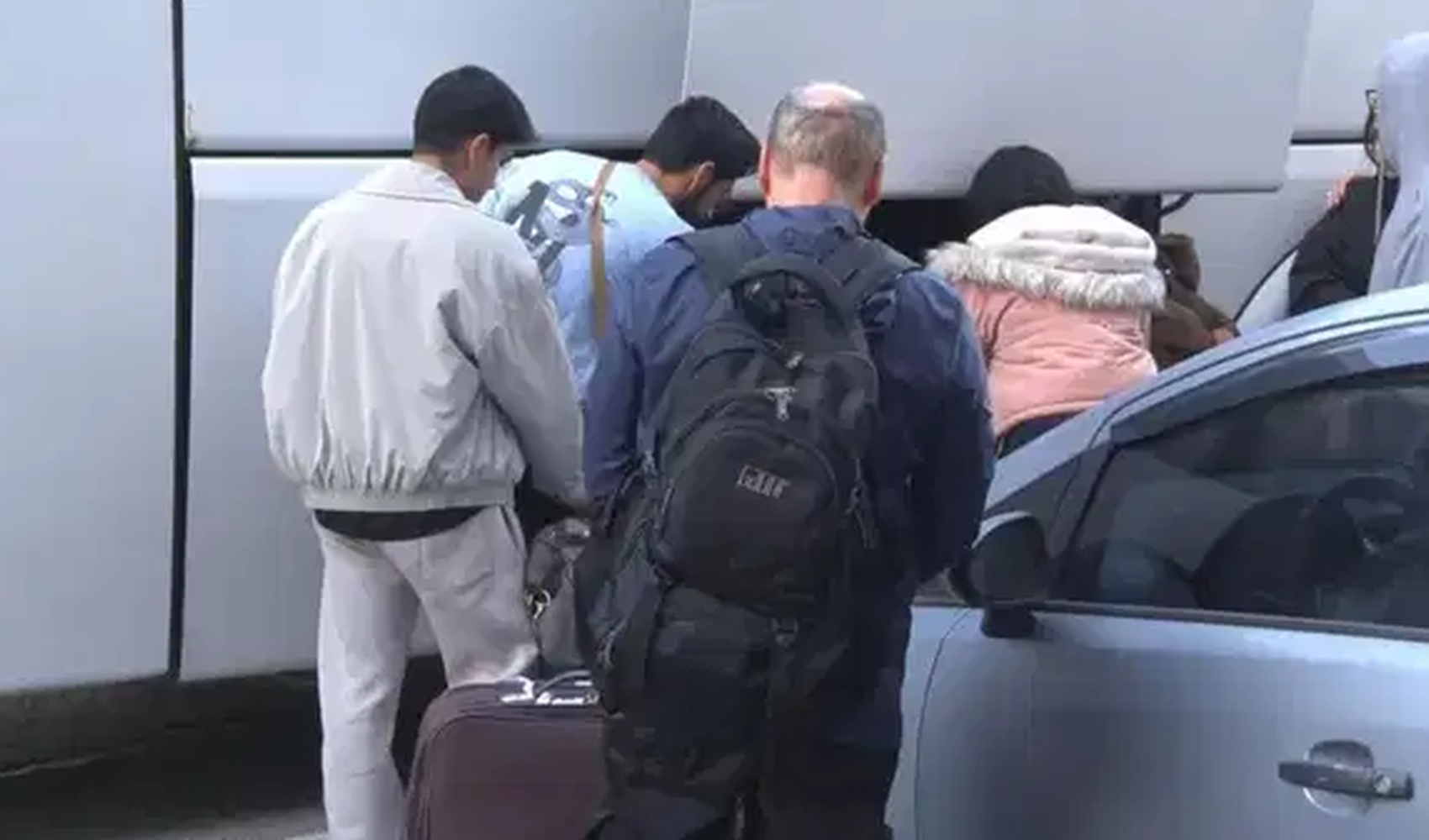 İranlı yolcular İstanbul’dan ülkelerine dönüyor